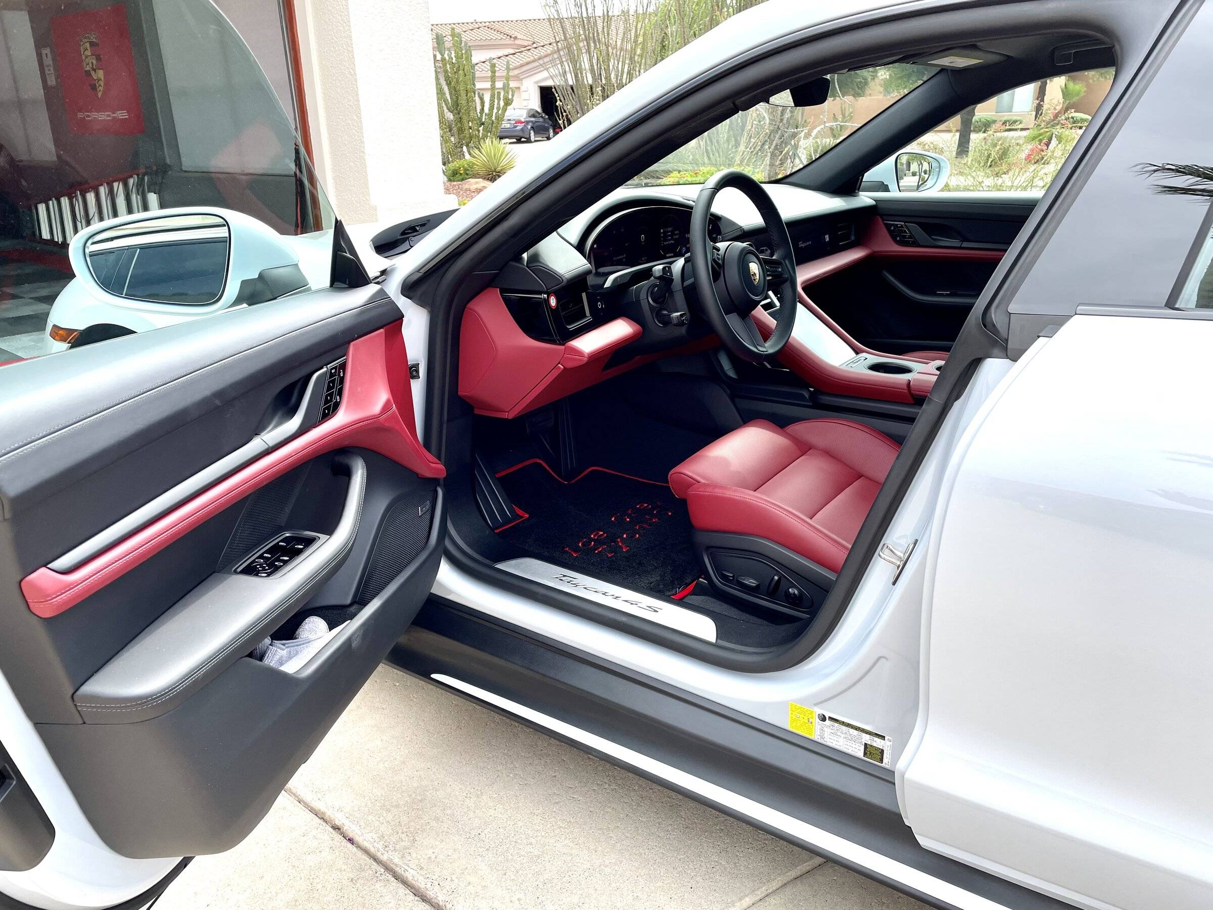 Porsche Taycan What interior for ice grey? C66F4090-4524-4C09-A39A-CD00538ACEEF