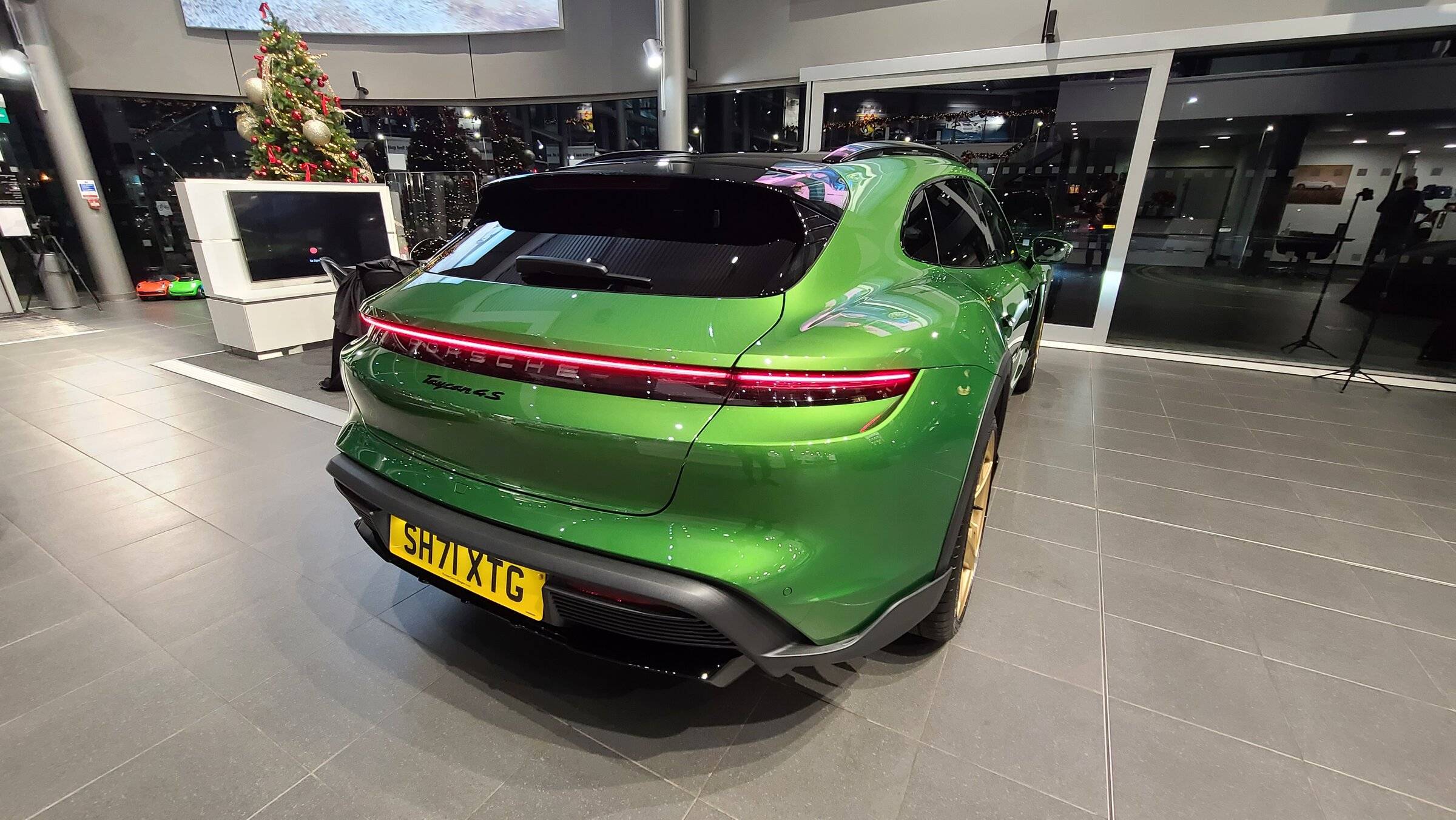 Porsche Taycan Mamba Green with Aurum Wheels Taycan Cross Turismo finally collected 20211230_170623