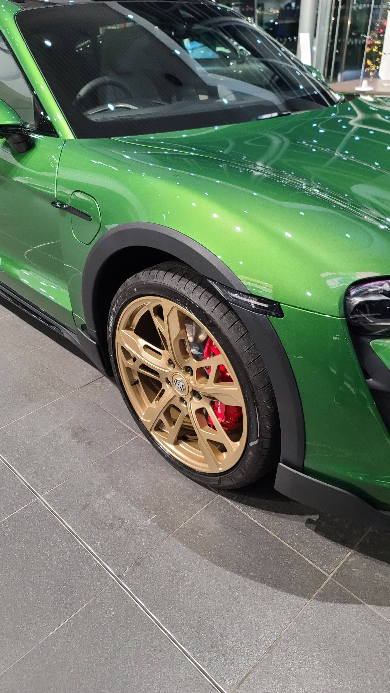Porsche Taycan Mamba Green with Aurum Wheels Taycan Cross Turismo finally collected 20211230_163149