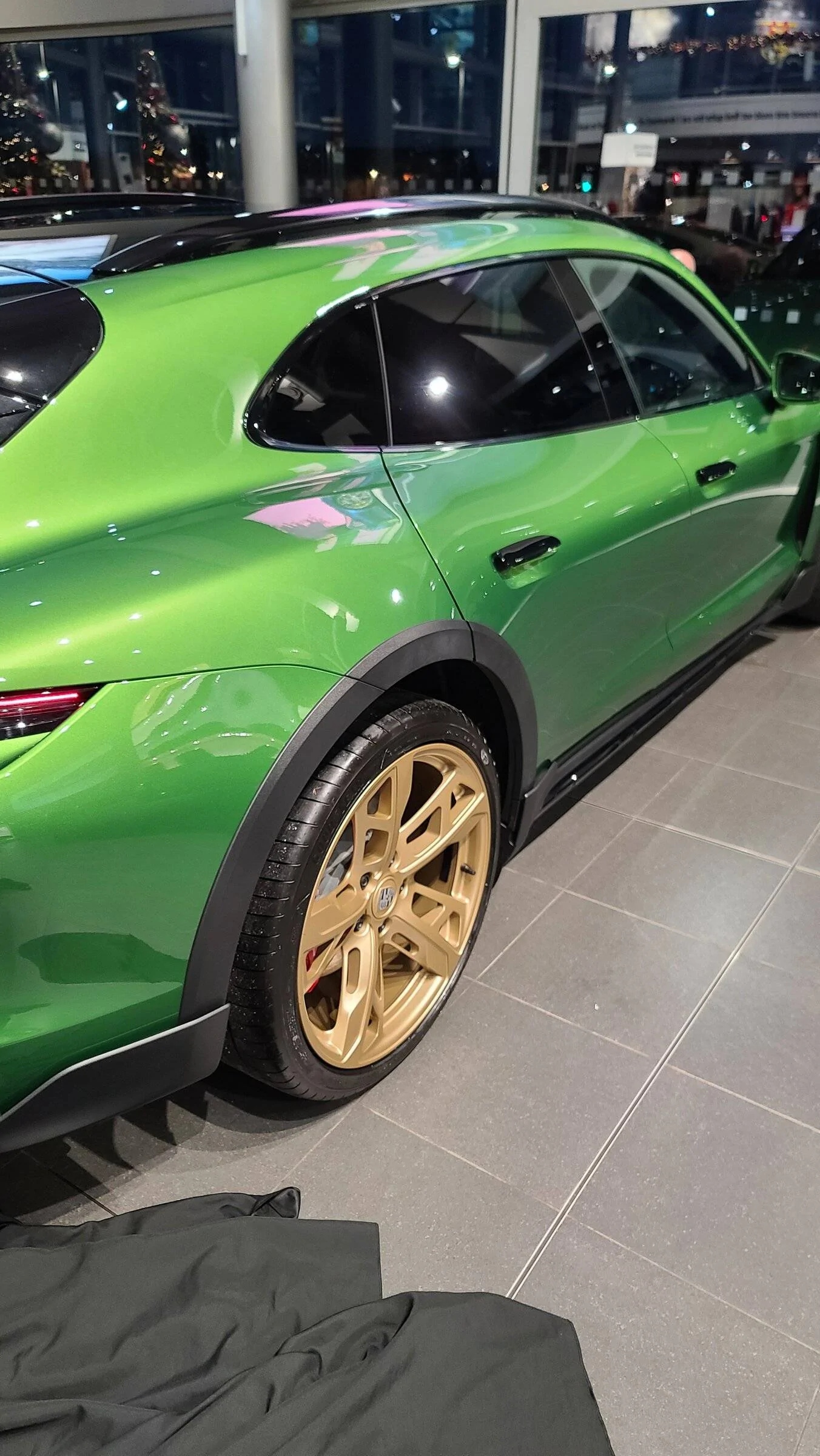 Porsche Taycan Mamba Green with Aurum Wheels Taycan Cross Turismo finally collected 20211230_163207