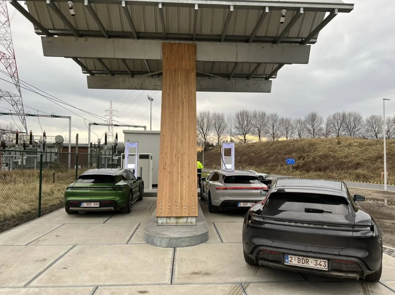Porsche Taycan 3CT’s on the move 61587595-982E-4311-A3E4-90A7C135BCED