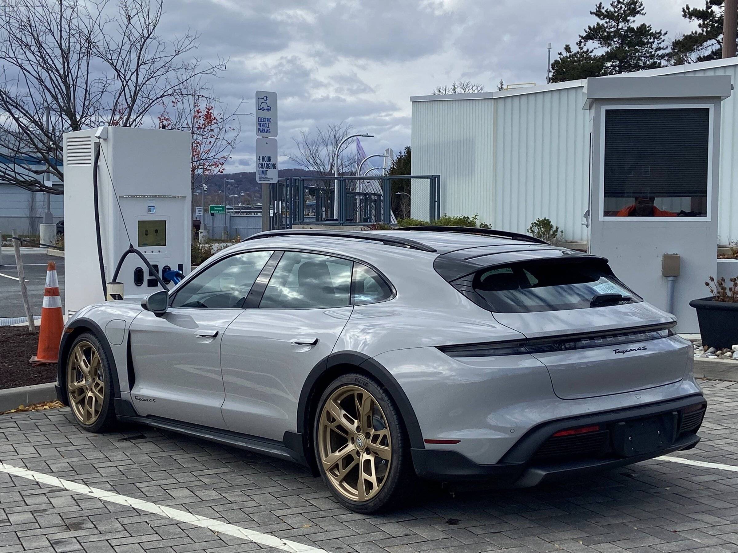 Porsche Taycan CHALK Taycan Club IMG-0620-Original