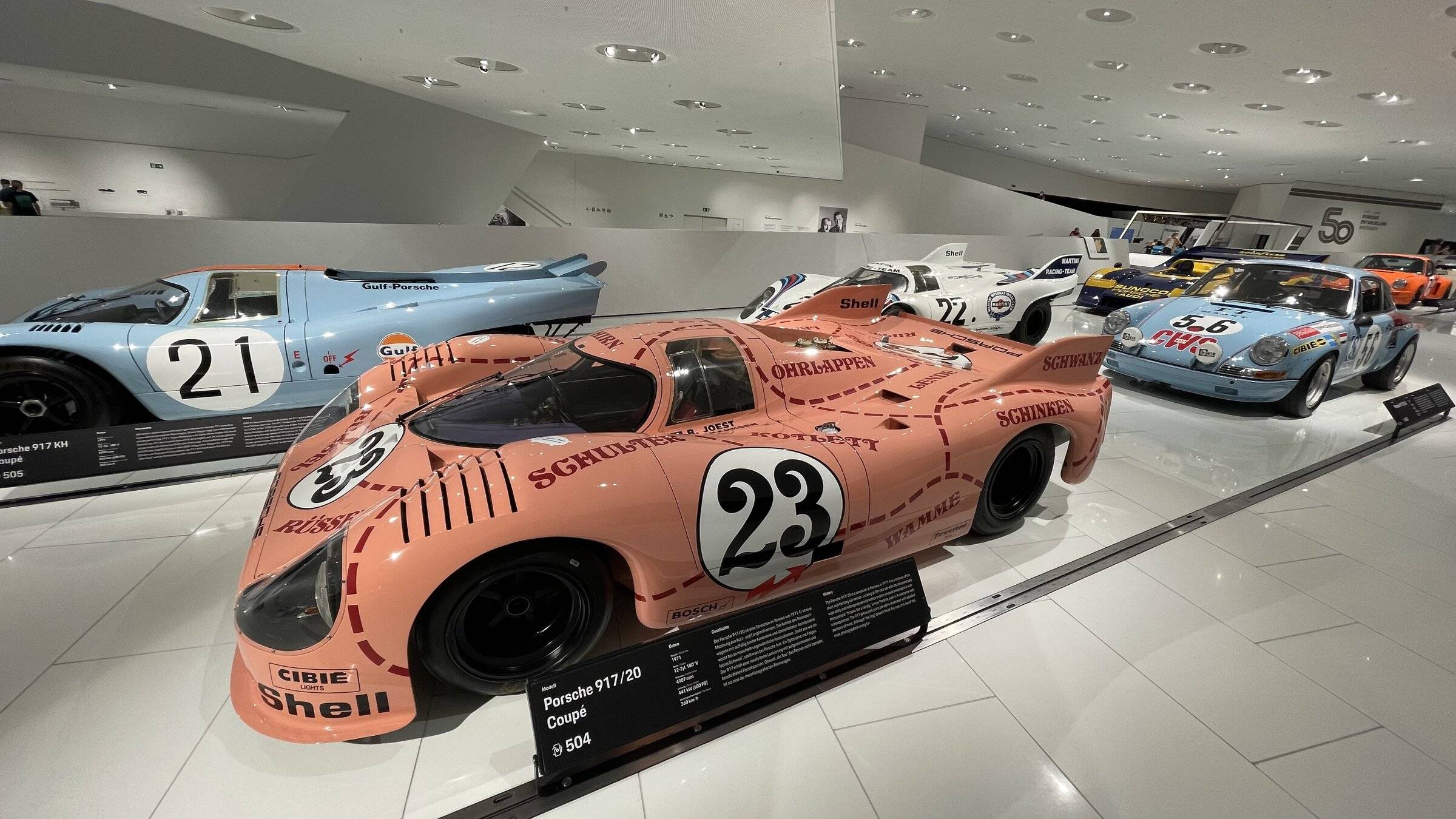 Porsche Taycan Pink Pig ? IMG_3912