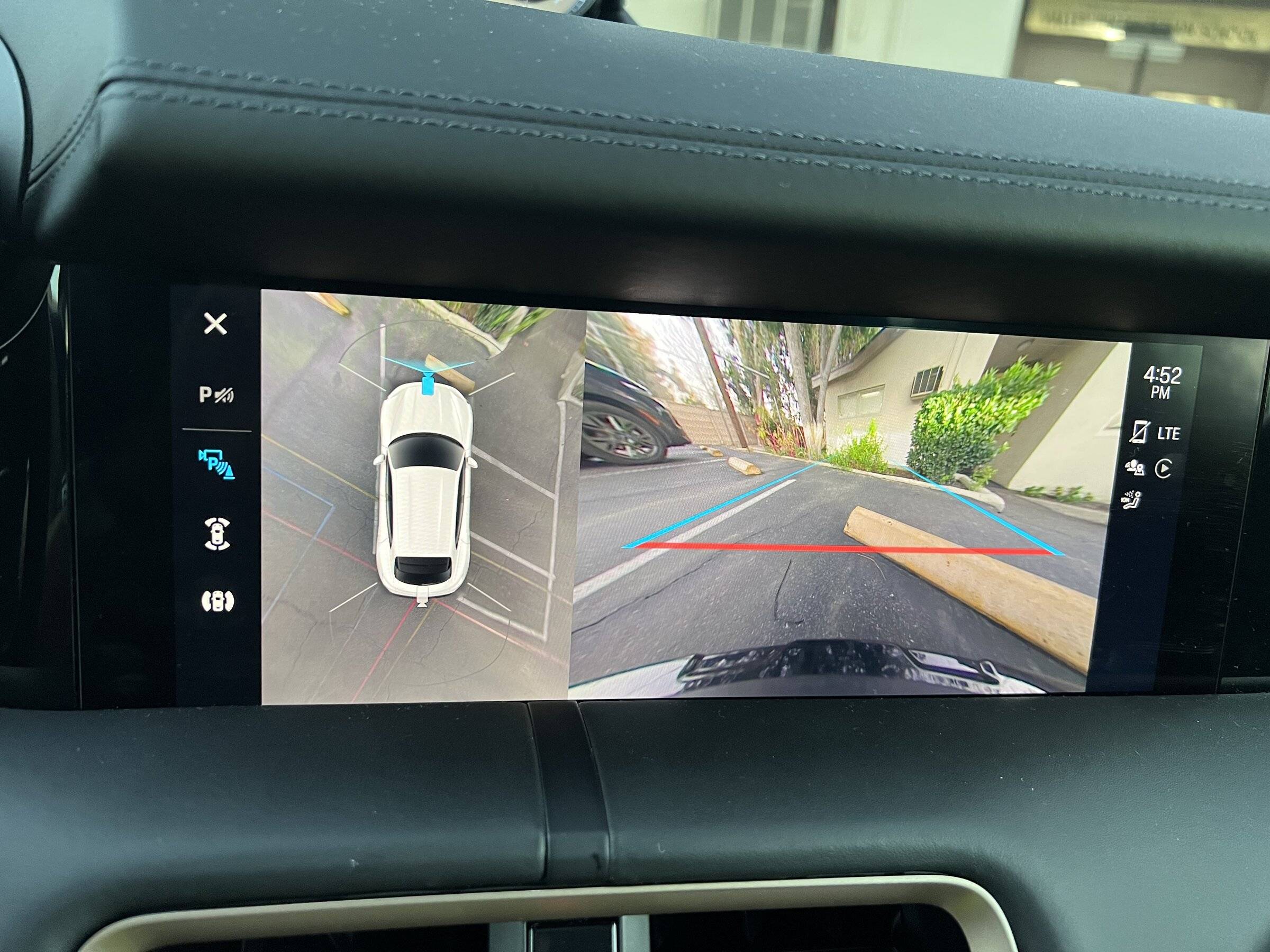 Porsche Taycan Taycan 360 Surround View FE5848DE-74C6-466F-9088-8589267B535B
