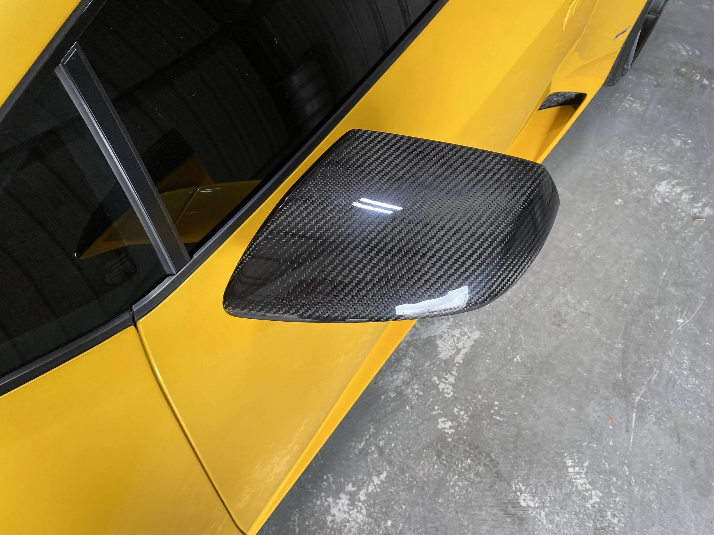 Porsche Taycan Side mirror removal (to replace with carbon fiber mirrors)? PXNjz5