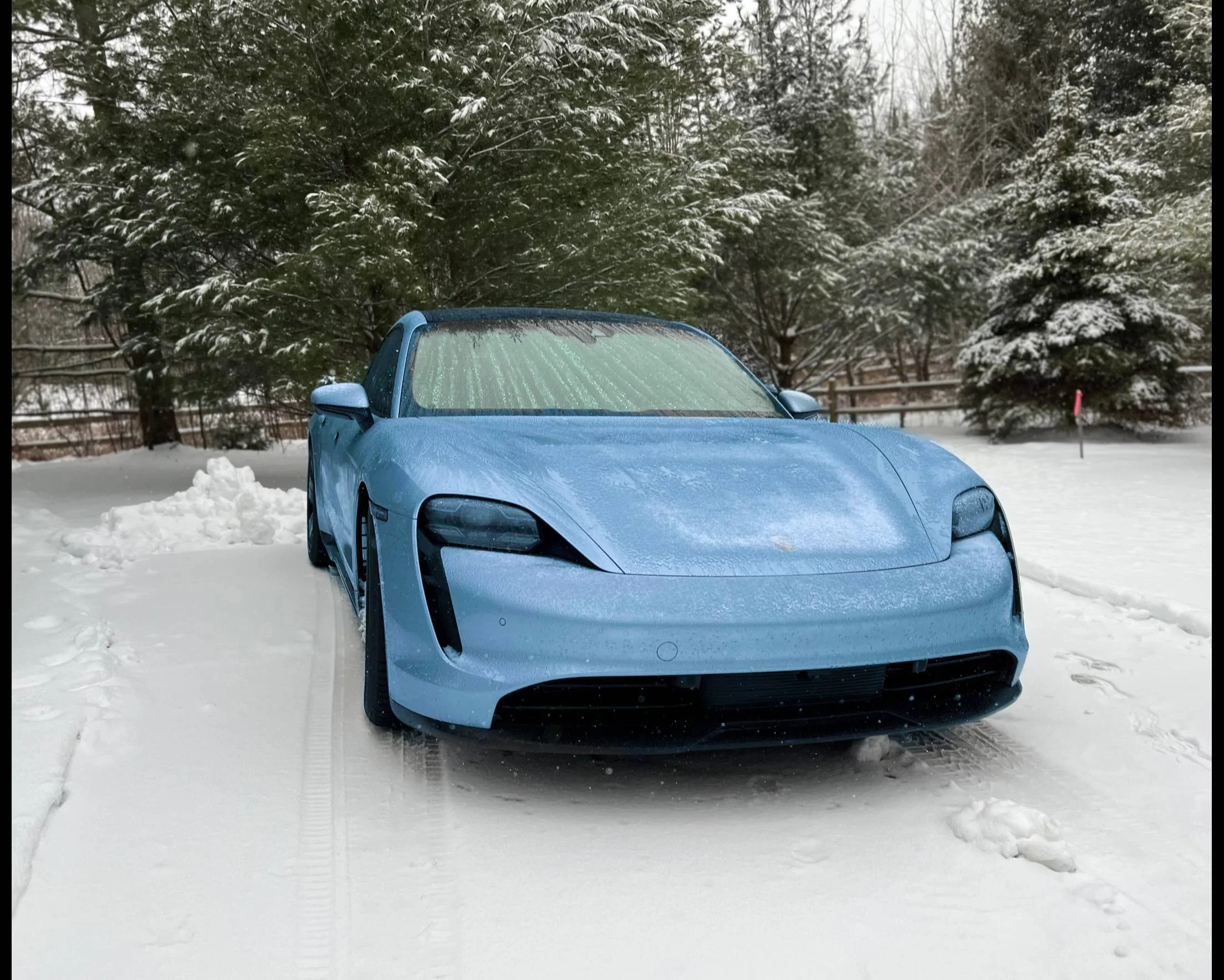Porsche Taycan FBM Taycan photoshopped pic Screenshot_20211231-214450_Reddit