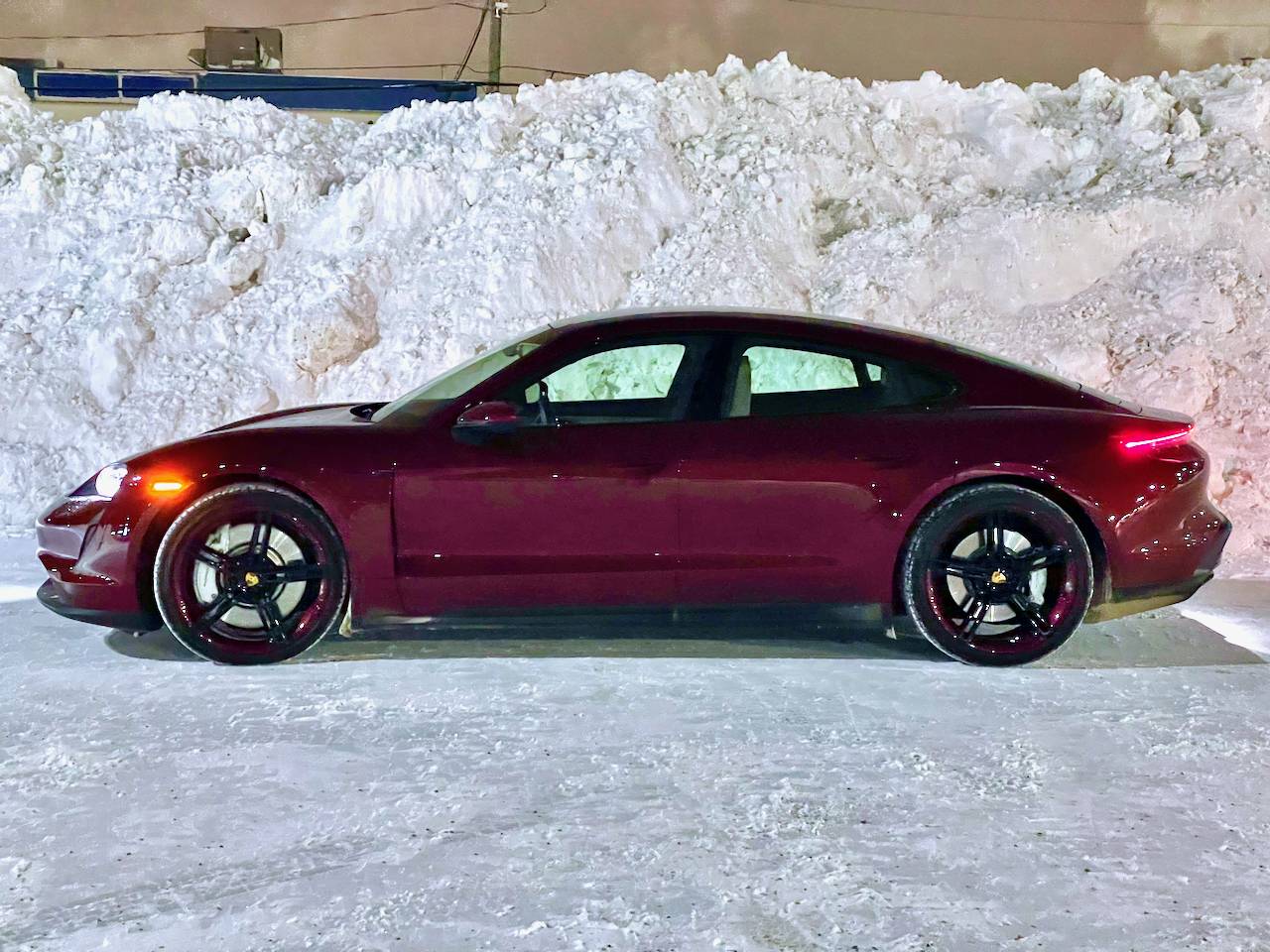 Porsche Taycan Taycan 4S vs Arctic Blast 2022: Stuttgart Strikes Back! IMG_2677