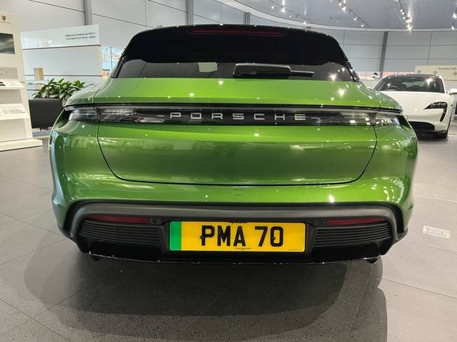 Porsche Taycan MAMBA GREEN Taycan Club 435tyuk