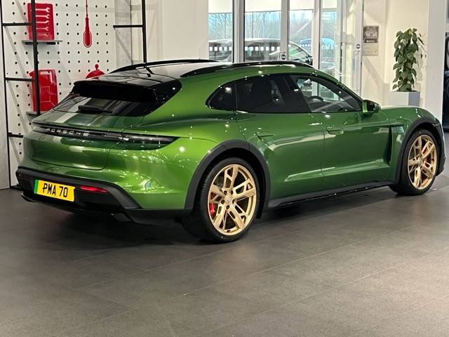 Porsche Taycan MAMBA GREEN Taycan Club fgh
