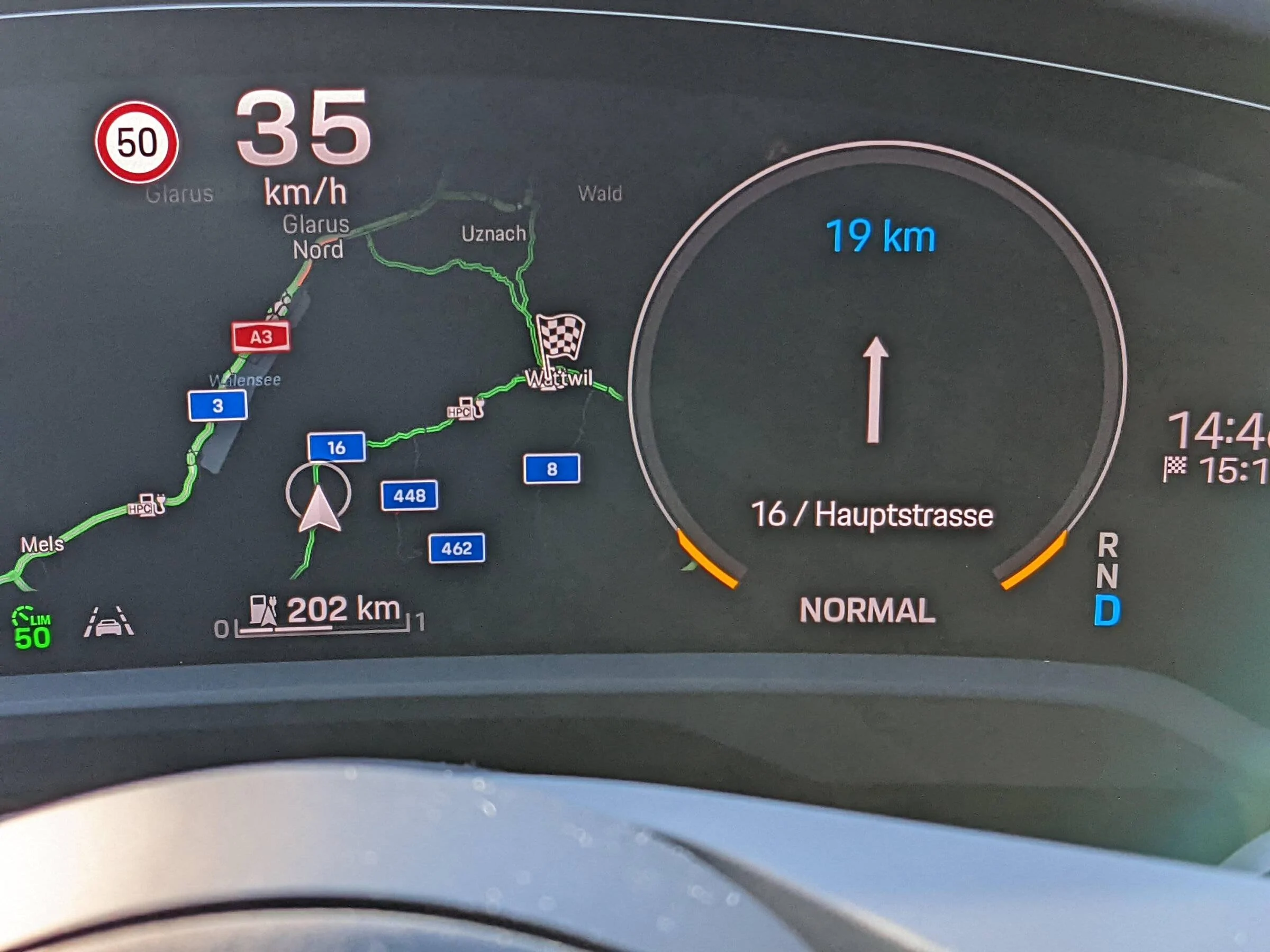 Porsche Taycan NAV: Missing blue line, map display significantly offset nav-2