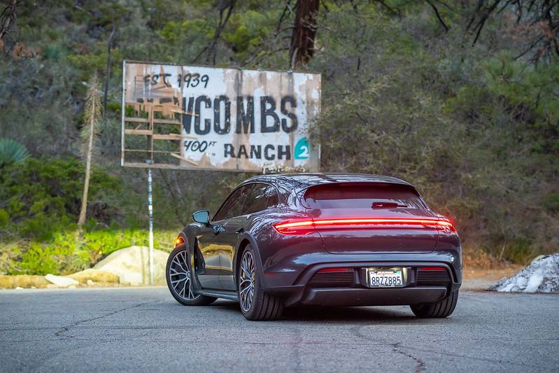 Porsche Taycan Fun run up in the mountains (CT 4S) 51828479366_e3bf36164e_c
