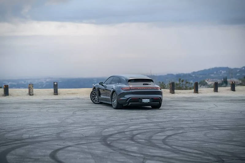 Porsche Taycan Fun run up in the mountains (CT 4S) 51828587893_8f0465274c_c
