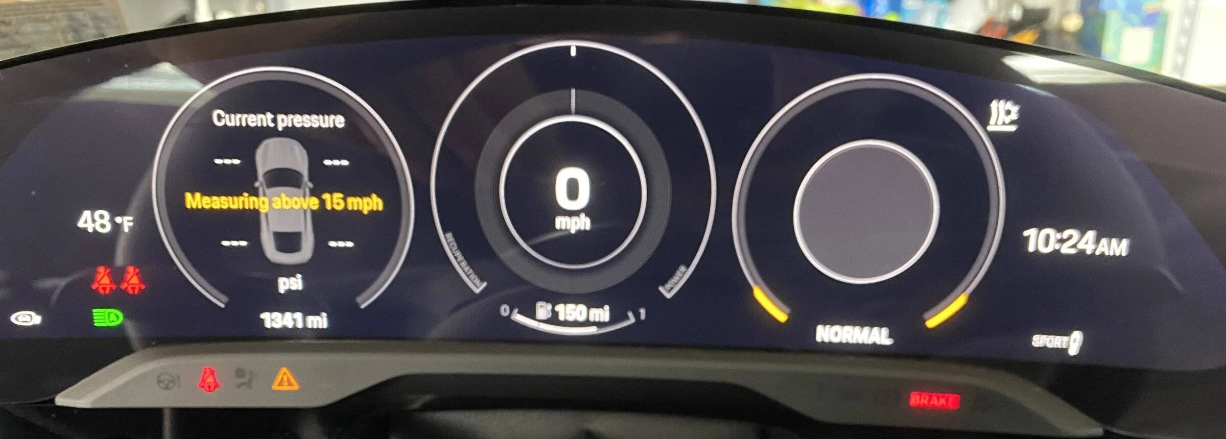 Porsche Taycan Right gauge on dash unresponsive / blank IMG_1133