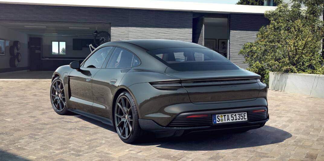 Porsche Taycan VOLCANO GREY Taycan Club 1642779939346