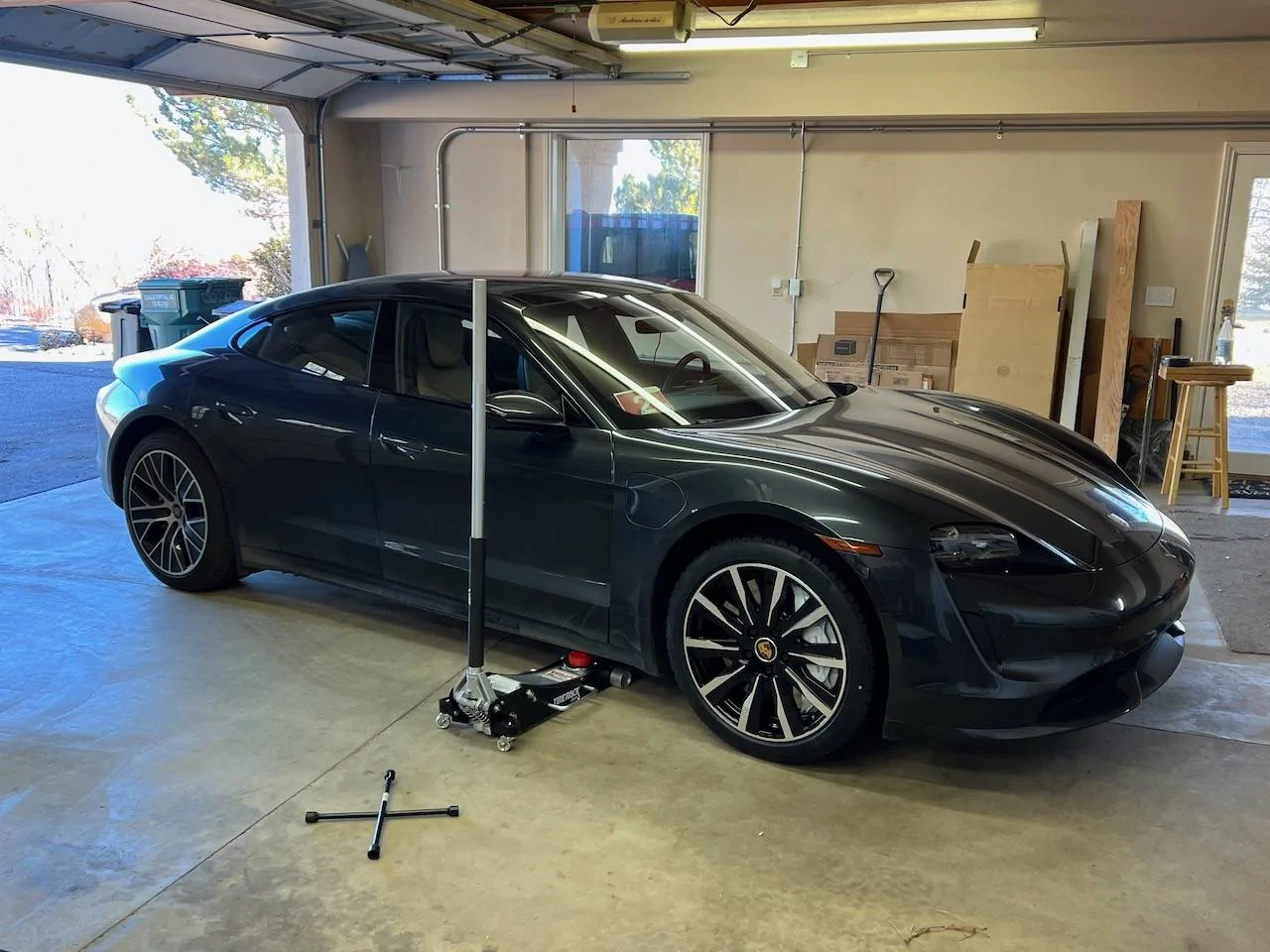 Porsche Taycan 20" Tequipment Design Winter Set Installed IMG_0019