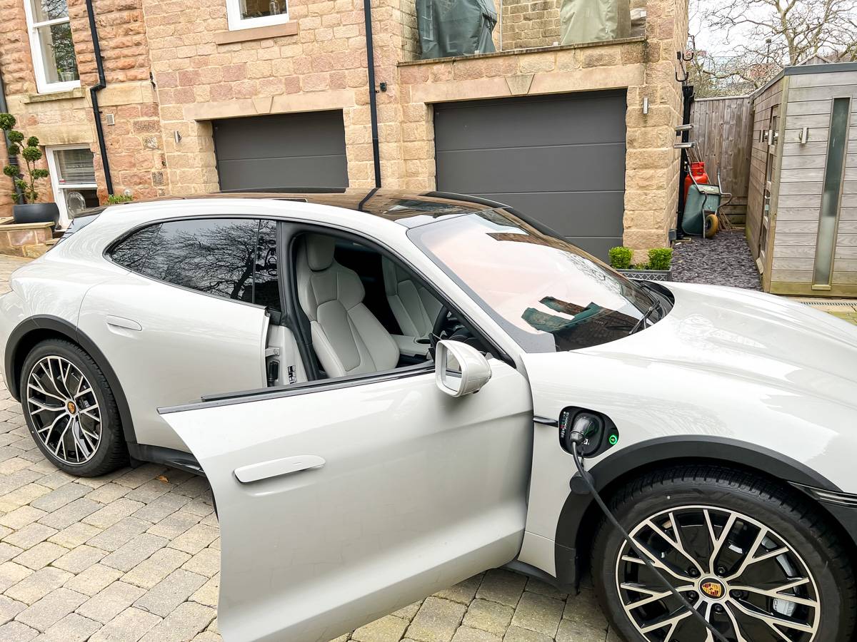 Porsche Taycan Delivery! Cross Turismo 4S in Crayon/Crayon with CT design wheels - Just collected 69162AEB-E7CA-4AE6-8DBC-FFE03D1AC2EC