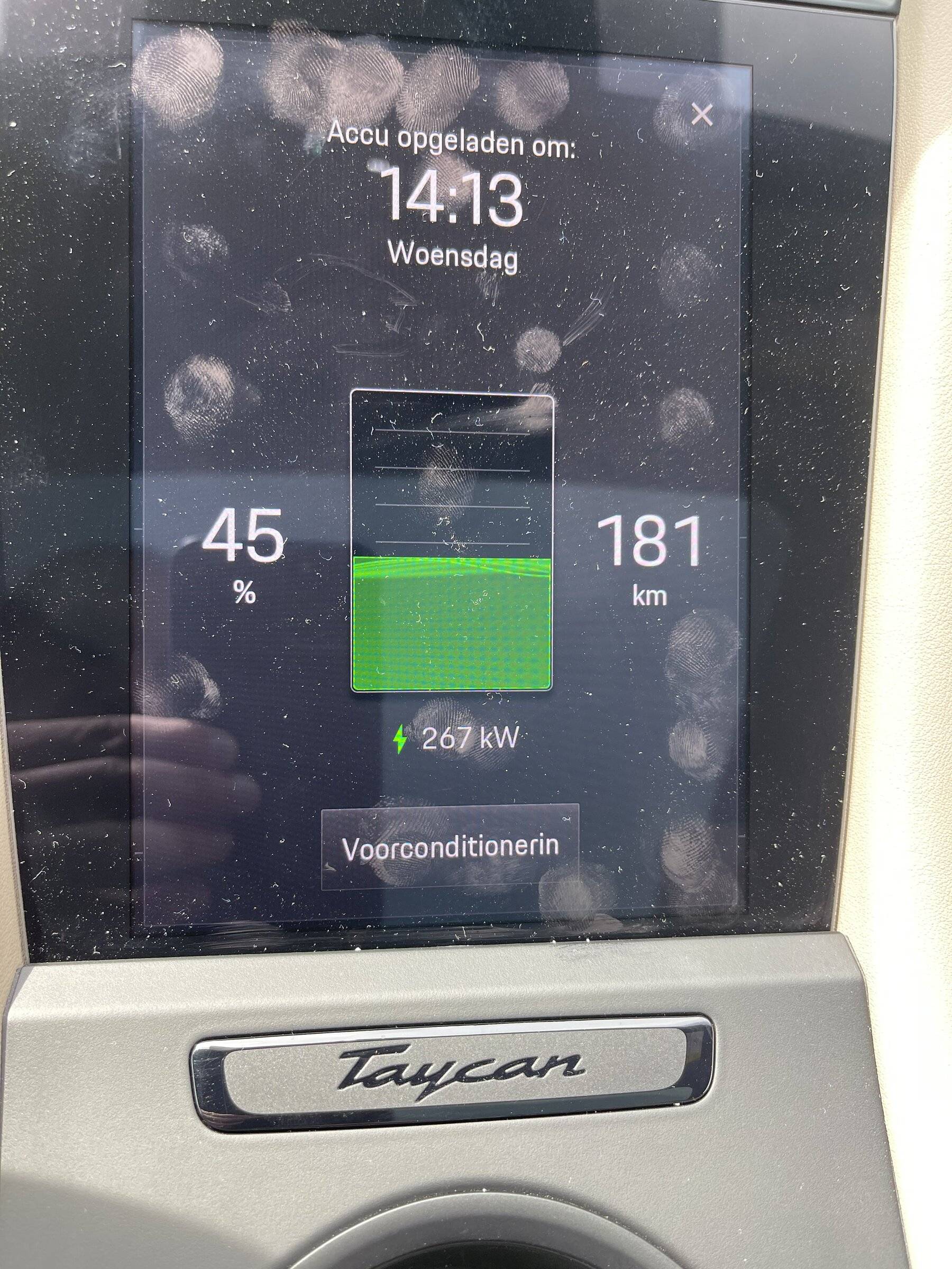 Porsche Taycan Confused by low DC charge at public charger A015E100-1429-4023-BD59-9BAB69E18B1C