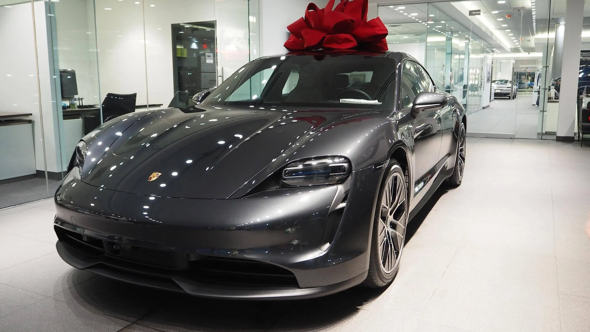 Porsche Taycan VOLCANO GREY Taycan Club 1643127275923