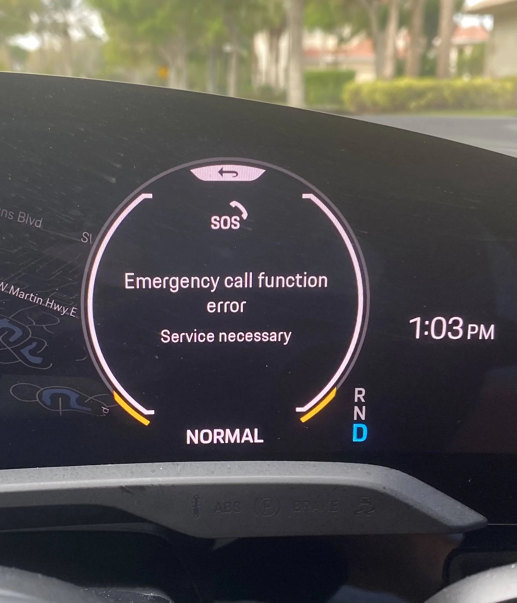 Porsche Taycan Emergency Call function error 28EF5C2E-3B22-4A47-AABA-C1D61FA0D6B7