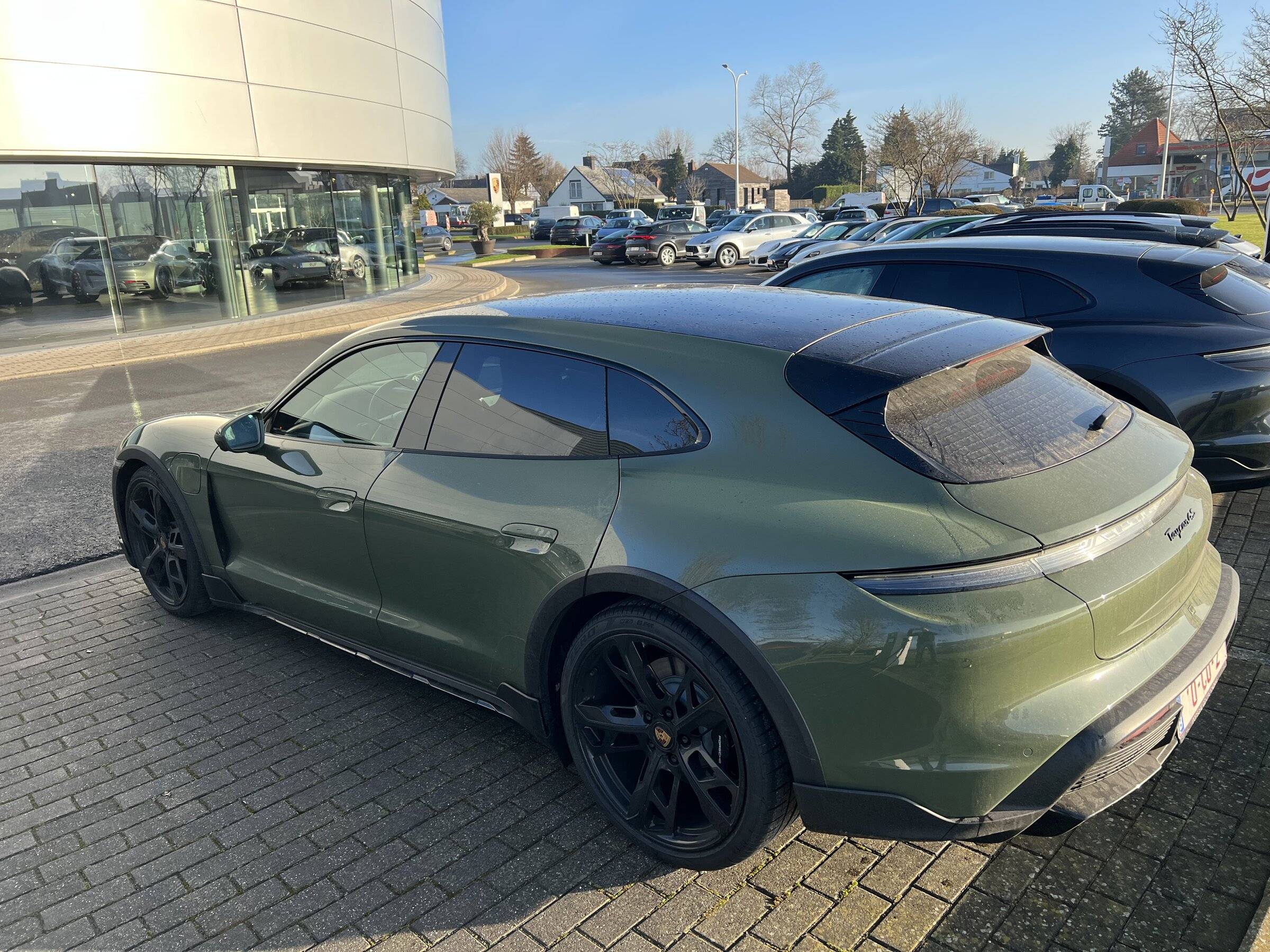 Porsche Taycan 🎨 PTS: PAINT TO SAMPLE Taycan Club & Photos Thread B6804482-5B73-4D4D-835A-528DCC71B143