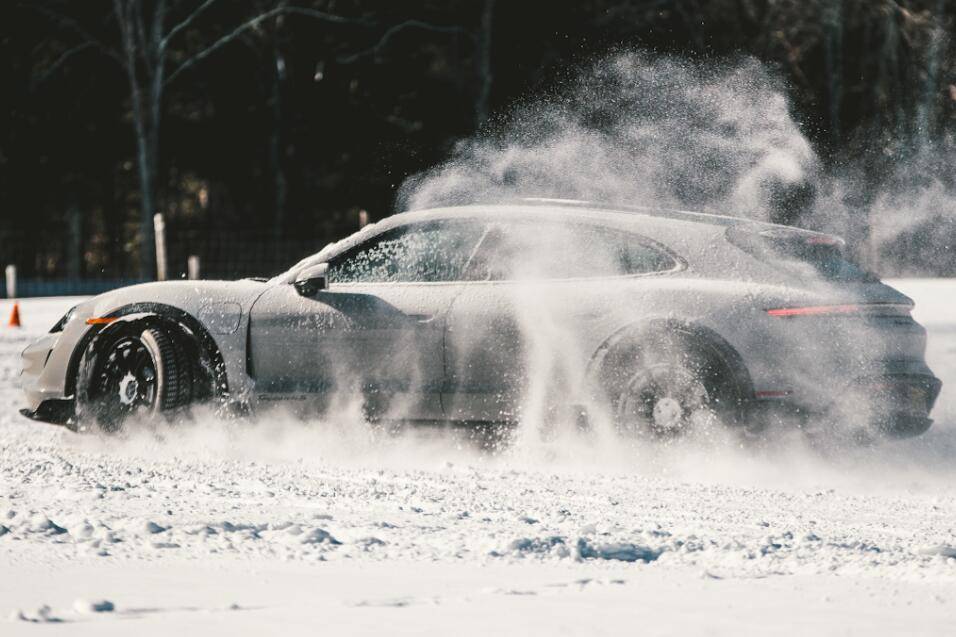 Porsche Taycan Taycan 4S CT playing in the snow Screenshot 2022-02-02 9.37.55 PM