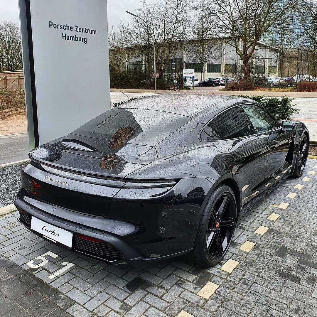Porsche Taycan BLACK / JET BLACK Taycan Club Porsche Taycan Turbo Black Color