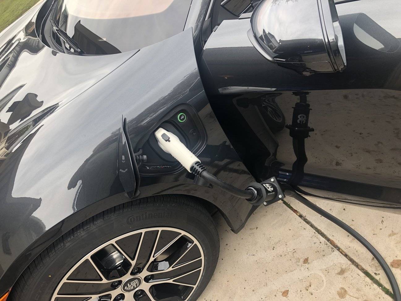 Porsche Taycan Amperage usage control considerations for home charger 94b7a9086_2ec9dc75eb8ba2417236b45fabdb137795803eb2