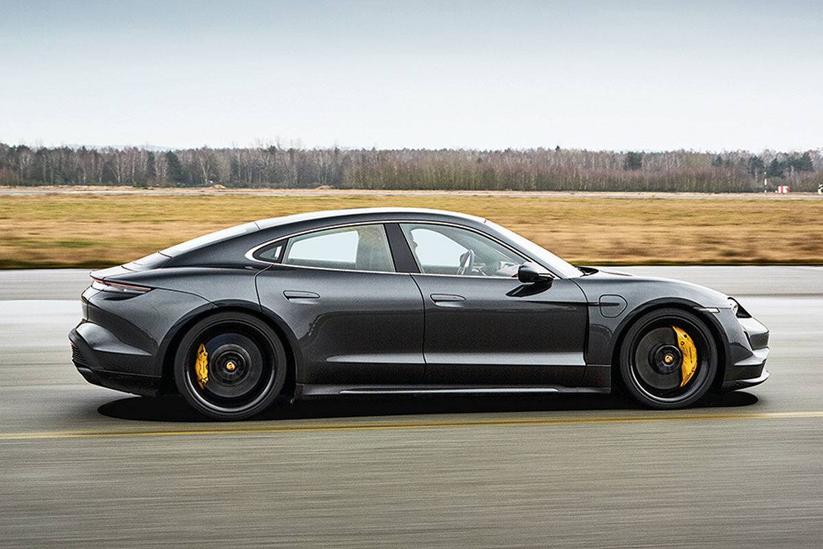 Porsche Taycan VOLCANO GREY Taycan Club EAD9A7ED-1034-47B0-AF36-D296CAE69FE3