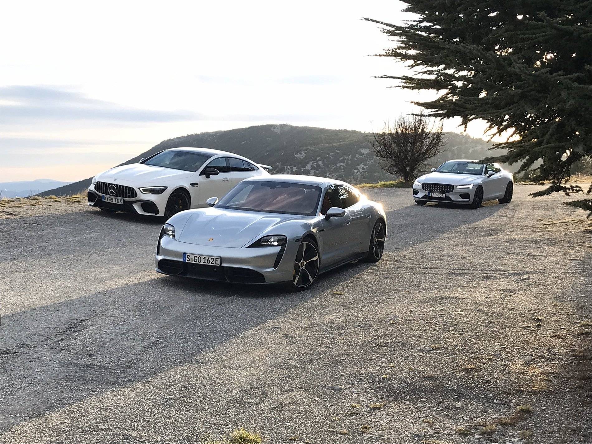 Porsche Taycan DOLOMITE SILVER Taycan Club ERtGE7gWkAAJcrQ