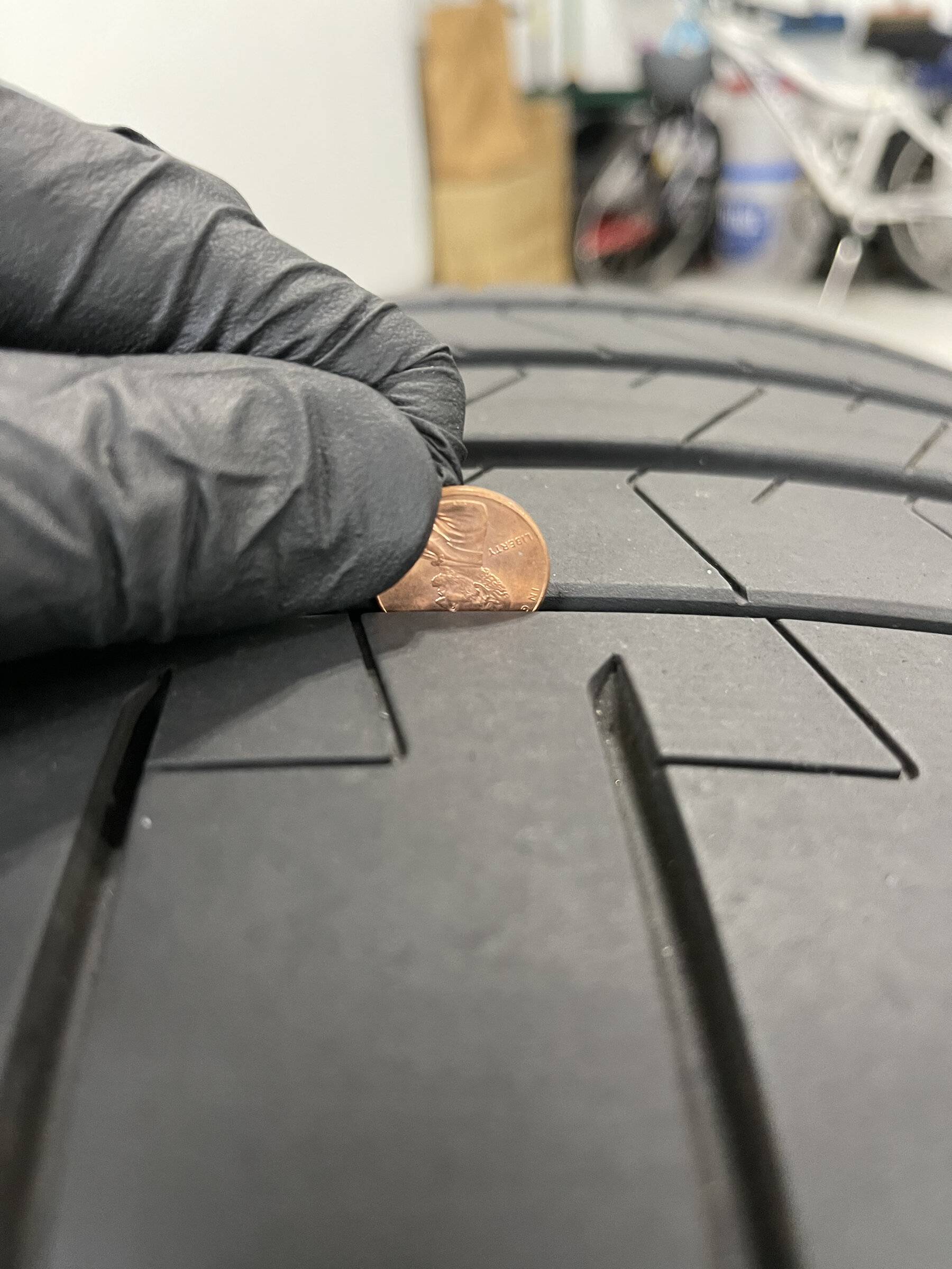 Porsche Taycan FOR SALE: 21" Wheel Set IMG_3296