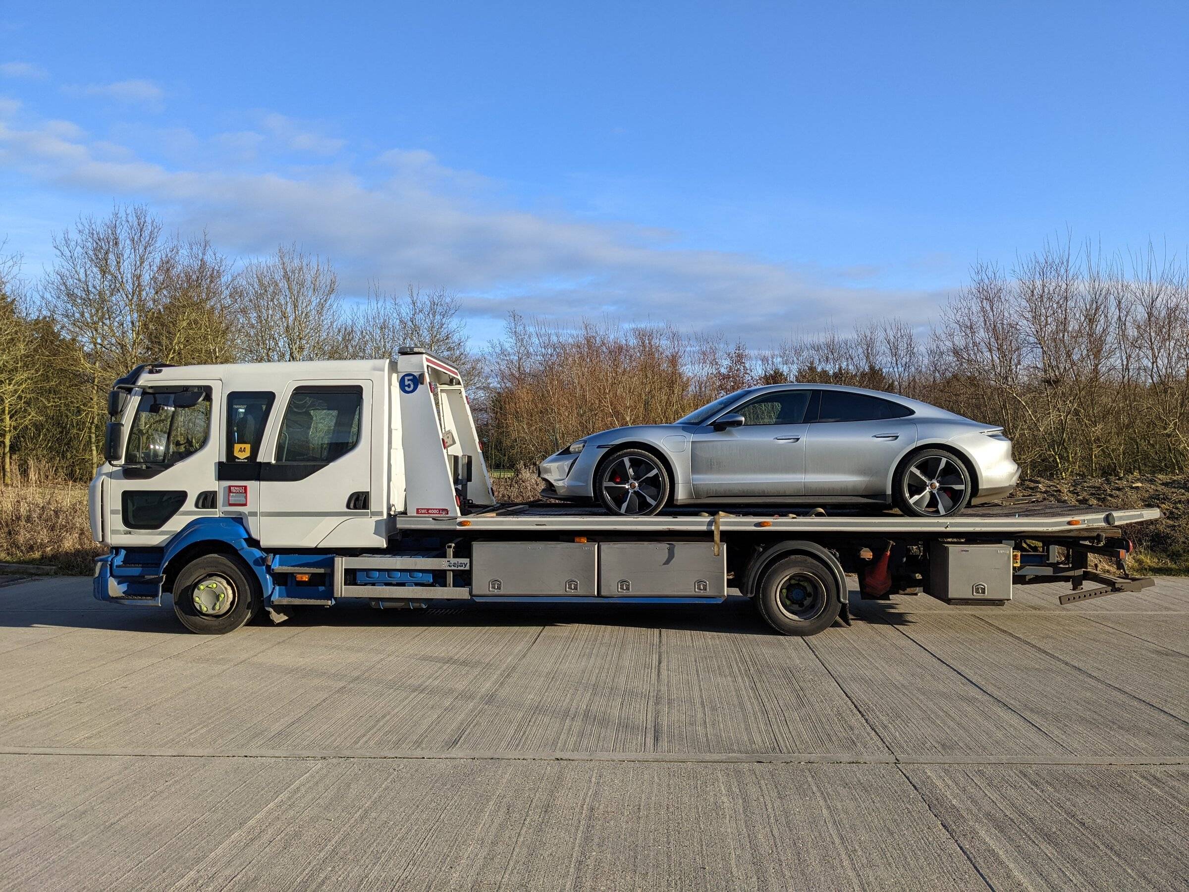 Porsche Taycan Heater issues anyone? PXL_20220203_151156621.MP