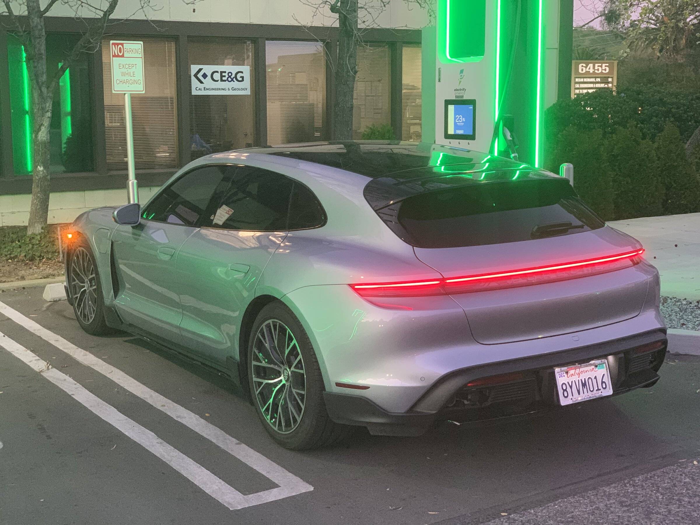 Porsche Taycan First GTS Sport Turismo Taycan in the wild BF4B546E-CC9A-46EF-95A3-1D789D5F0B23