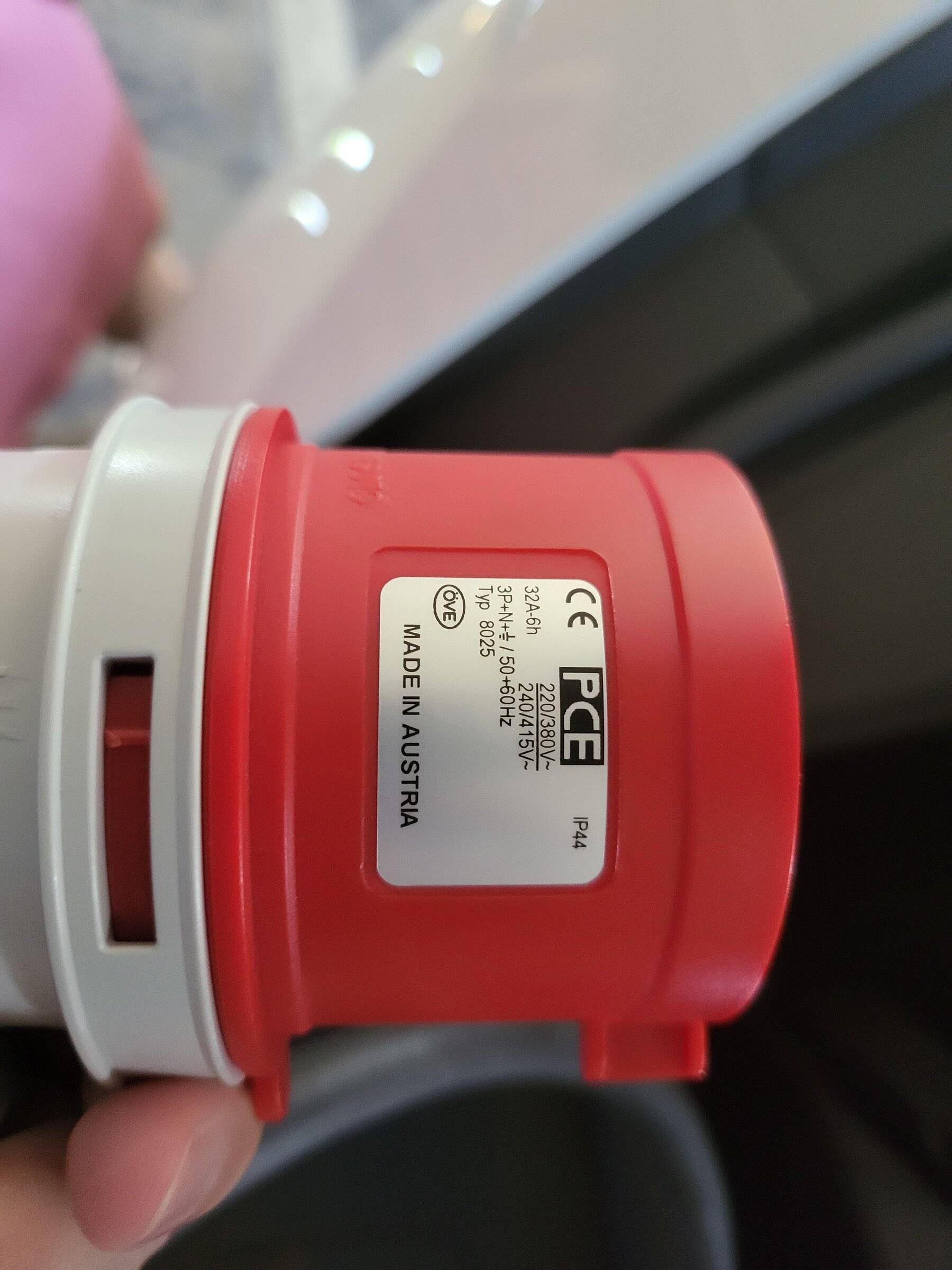 Porsche Taycan Wanted: PMC Plus - Red 32amp 400v supply cable 20220110_111155