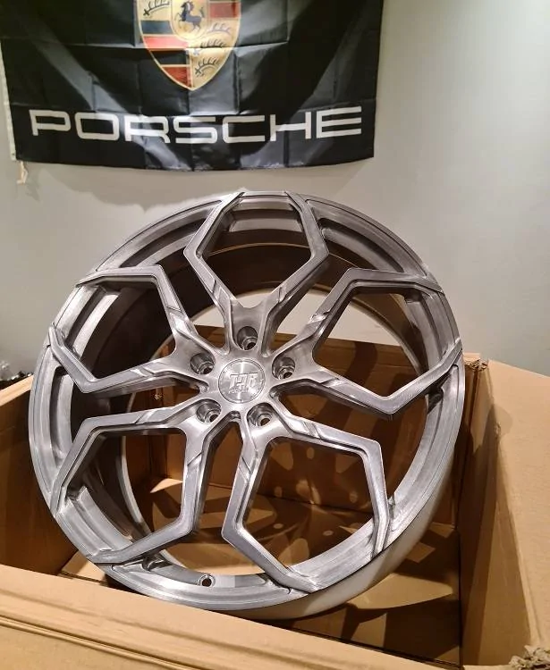 Porsche Taycan Winter tires on 21" Felger