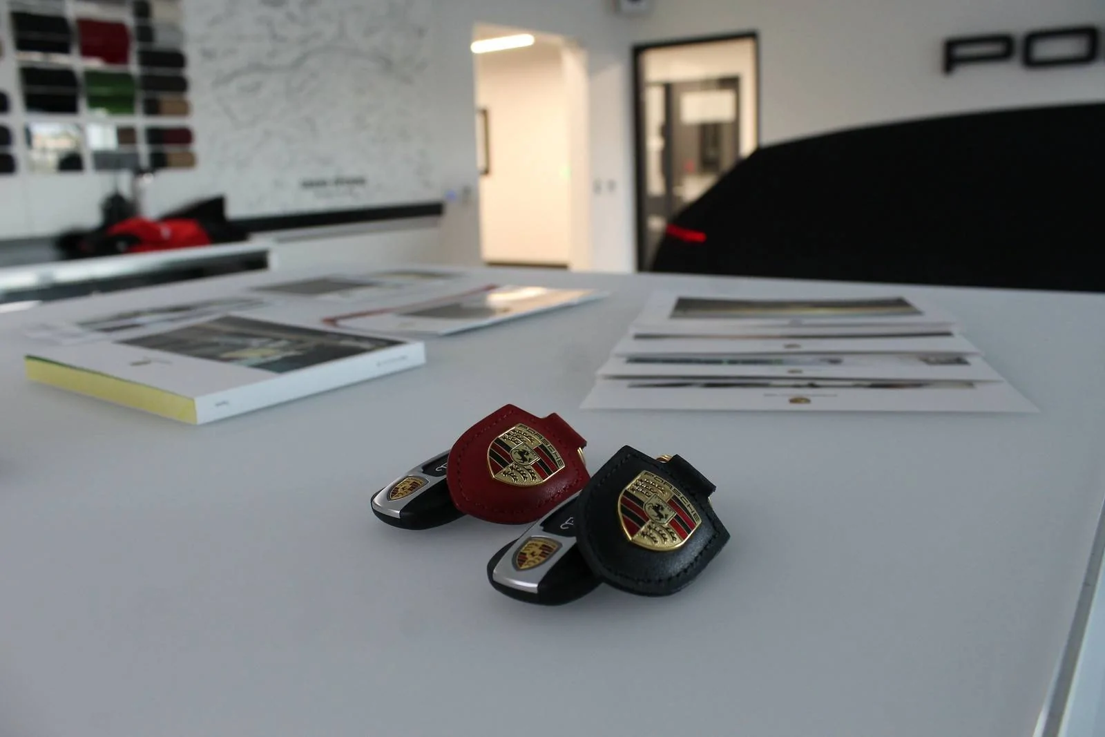 Porsche Taycan How many keys did you get with your taycan? 2022-02-05_05-23-00