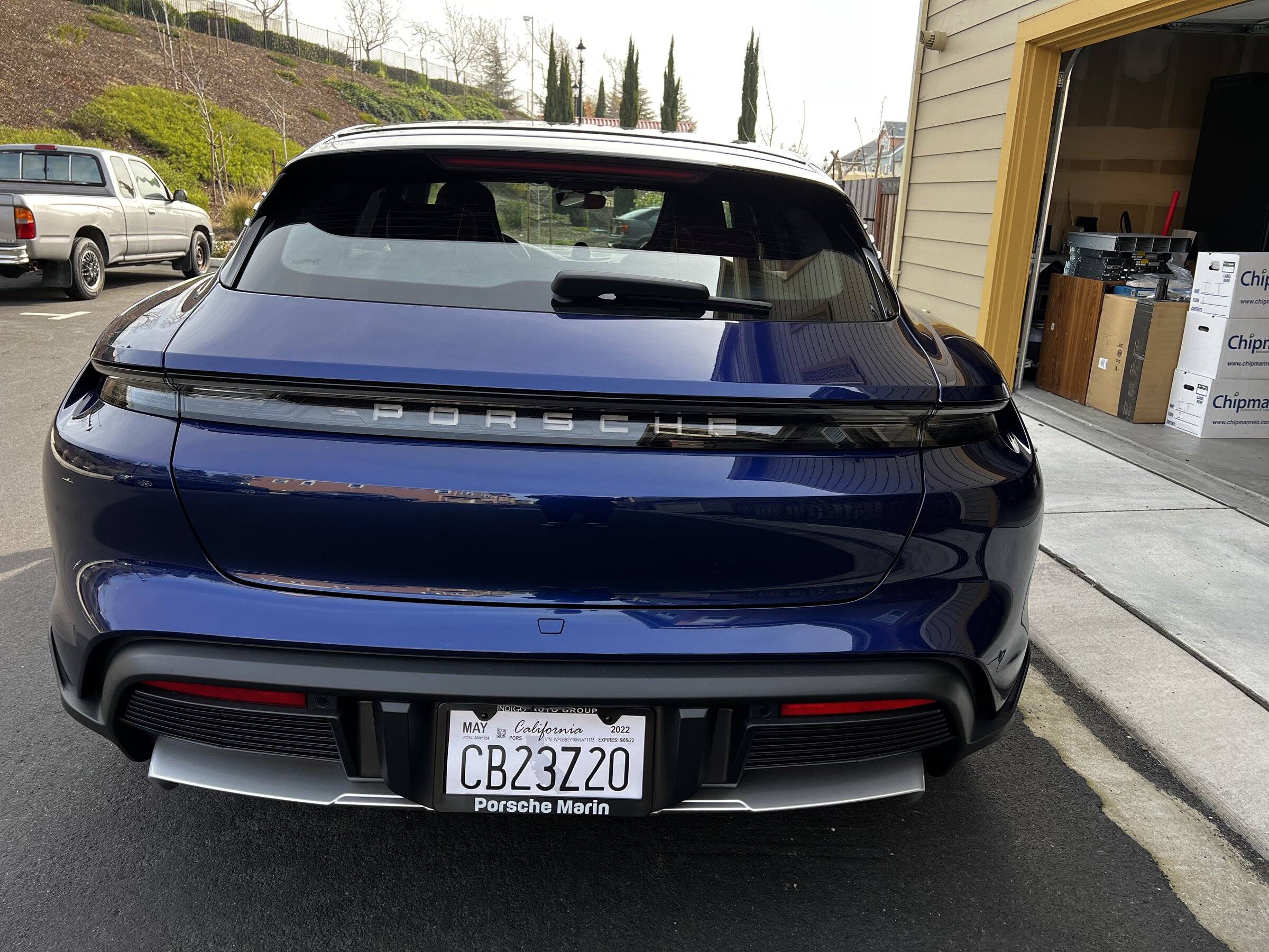 Porsche Taycan GENTIAN BLUE Taycan Club IMG_0457