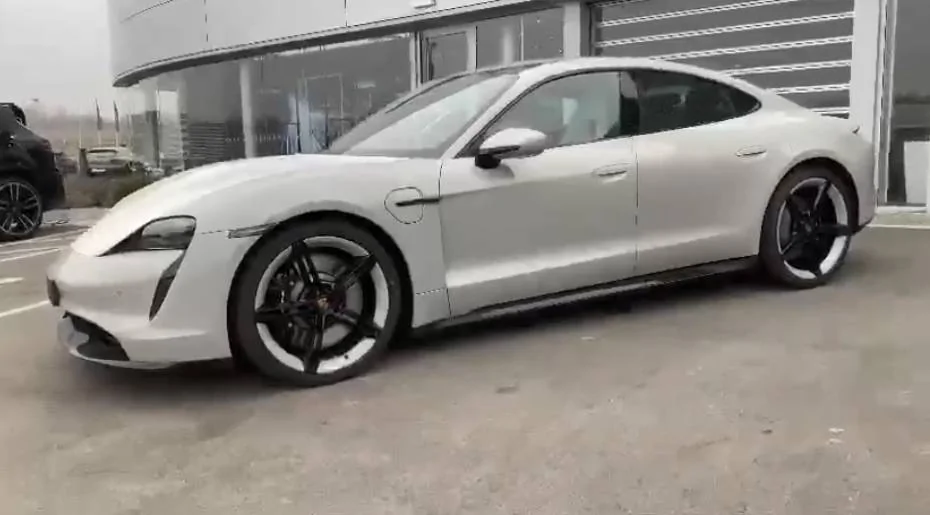 Porsche Taycan Anyone have pics of their Taycan in 'Crayon' F07E3131-B214-49EA-A202-E6B0CE43375E