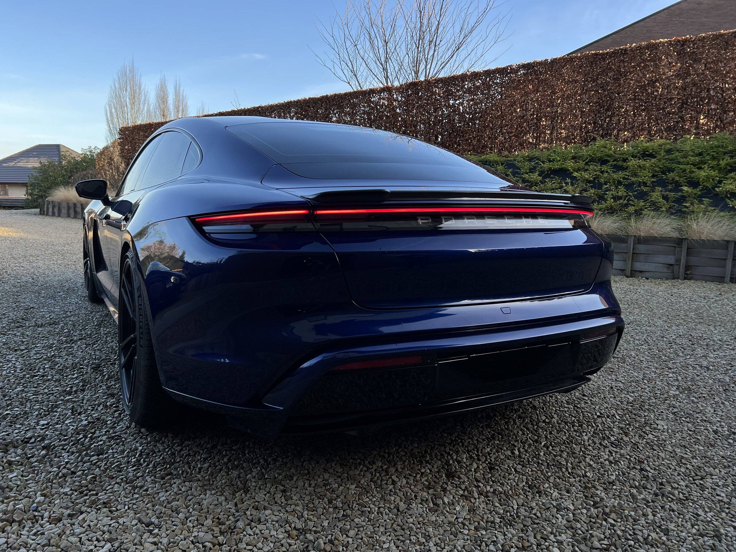 Porsche Taycan Techart carbon spoiler and diffuser installed Foto 5-02-2022 09 38 54