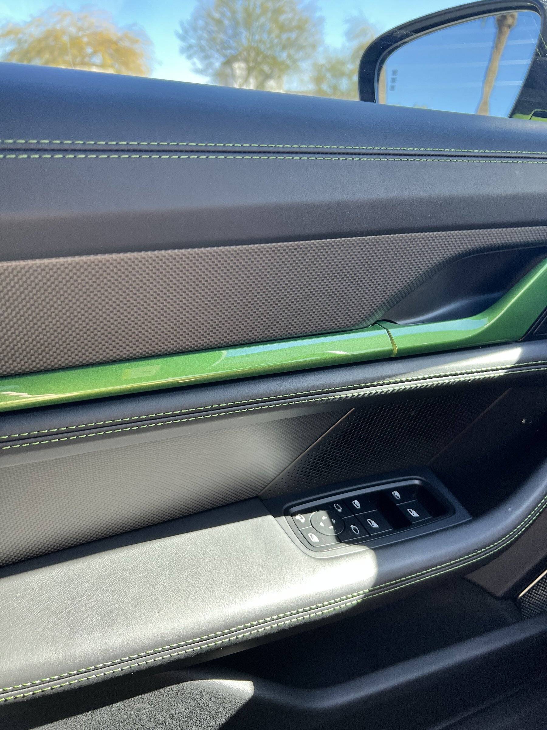 Porsche Taycan MAMBA GREEN Taycan Club 8A8955A8-E335-460B-BB32-82C6936FAA40