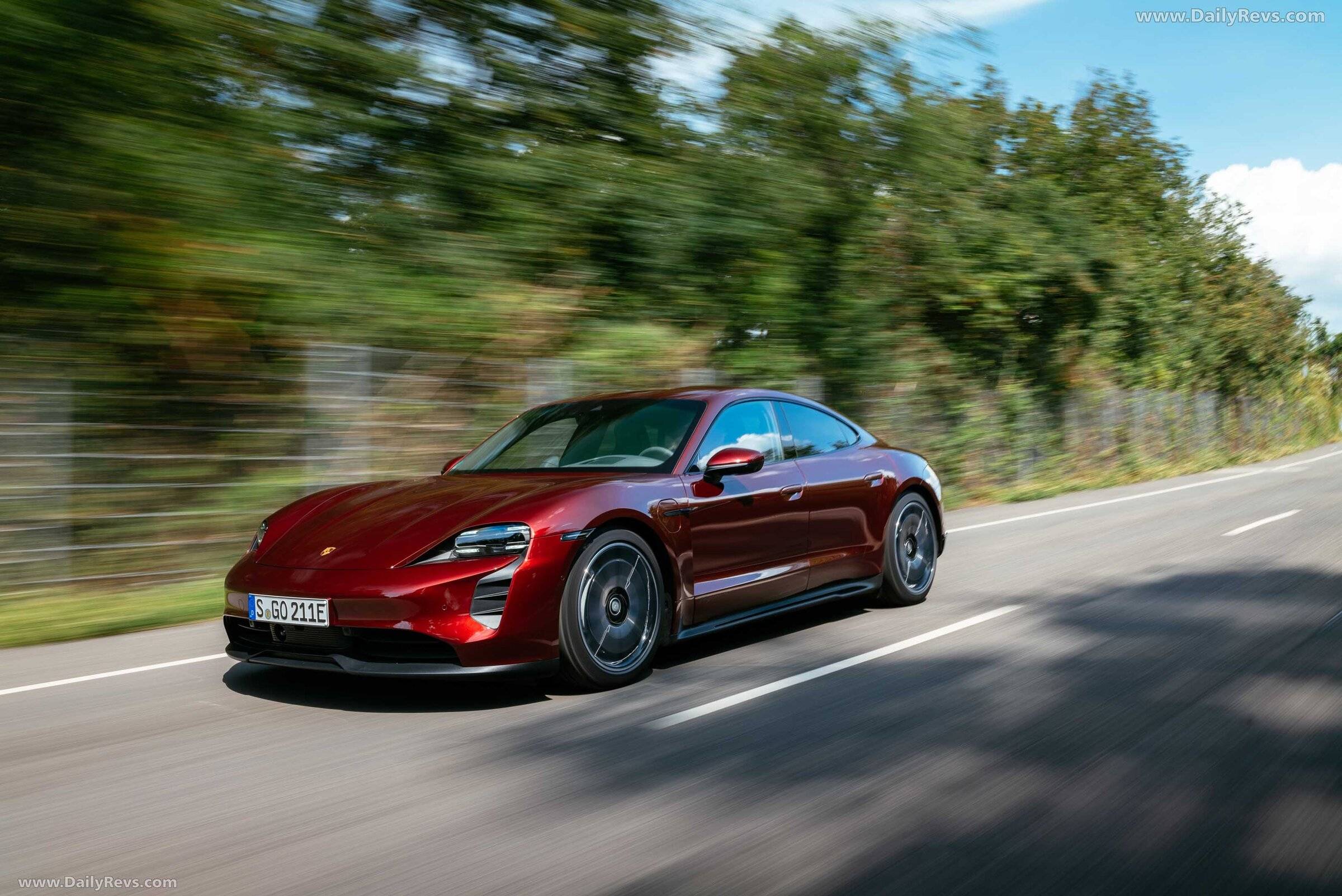 Porsche Taycan Which exterior colour did you choose? 86FB82B6-15C9-4E69-9968-DA7F8F4BC0B0