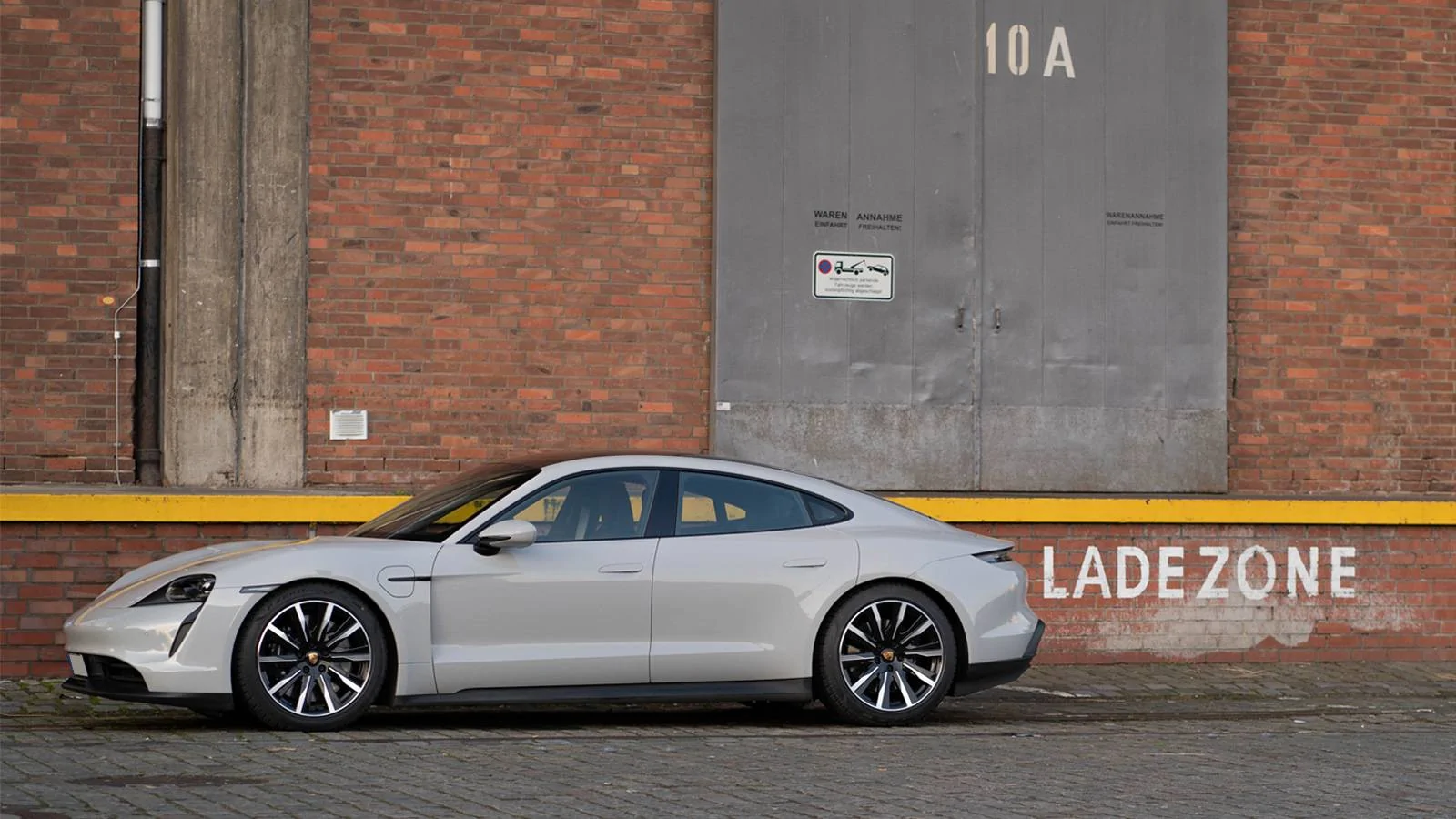 Porsche Taycan CHALK Taycan Club 4S_1