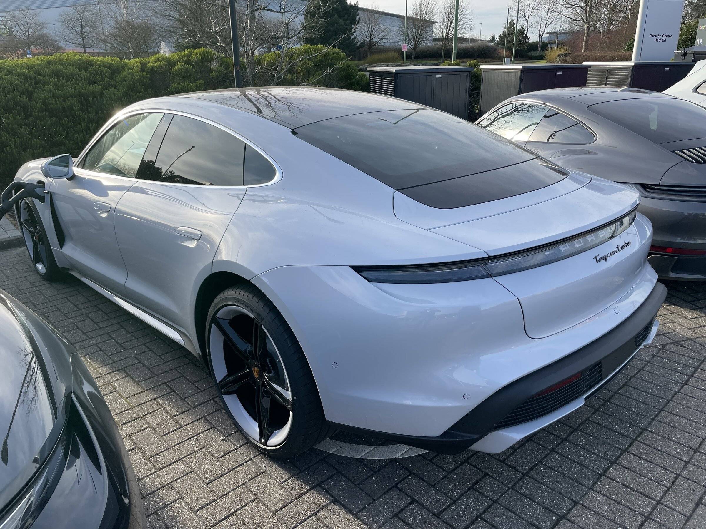 Porsche Taycan Ice grey or black mission E wheels C27546F9-6C77-4619-AC0C-4EF7608EA20C