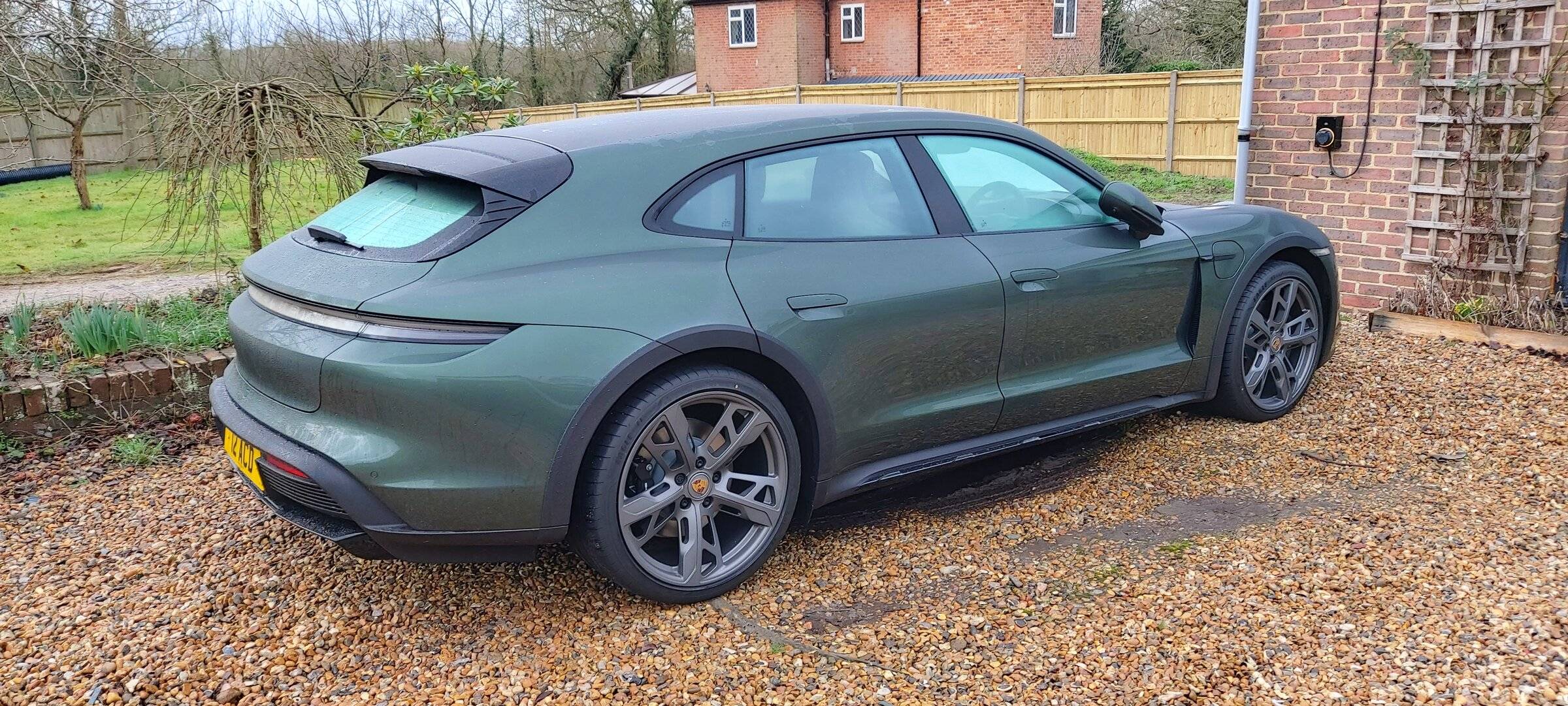 Porsche Taycan Roast my Taycan 4 CT Oak Green metallic build . 20220215_084735