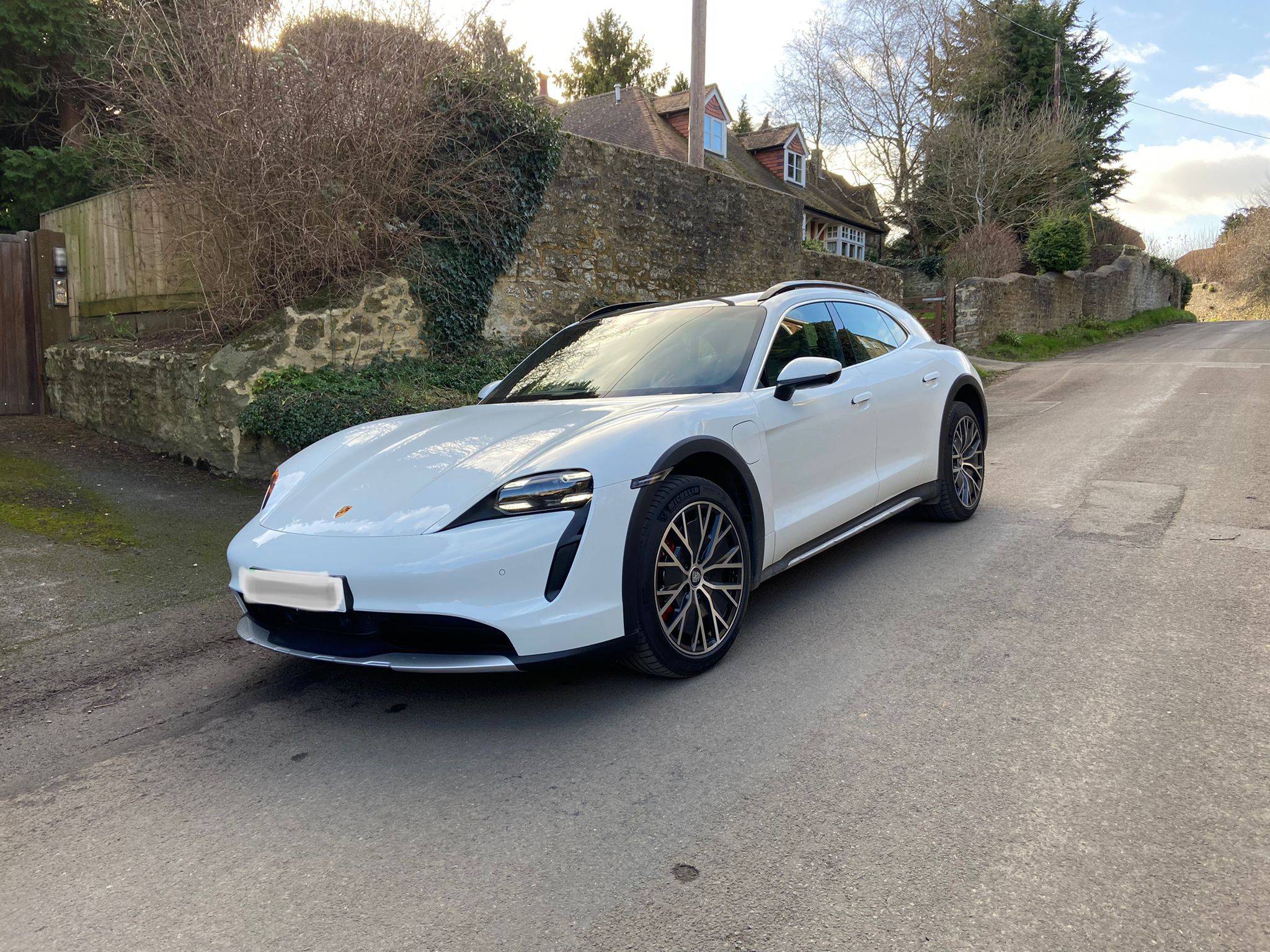 Porsche Taycan Which exterior colour did you choose? 067BFBA6-A720-4F00-9B91-5AD4079B4C09