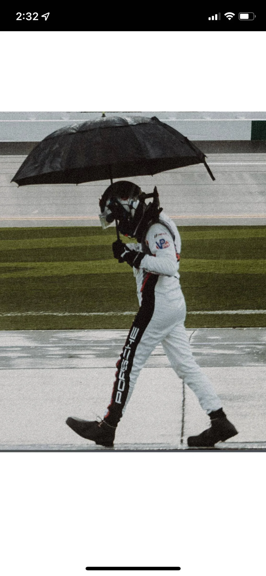 Porsche Taycan The Wet Umbrella Racer C92C1BCD-DDD6-4700-9732-6B68566352BB