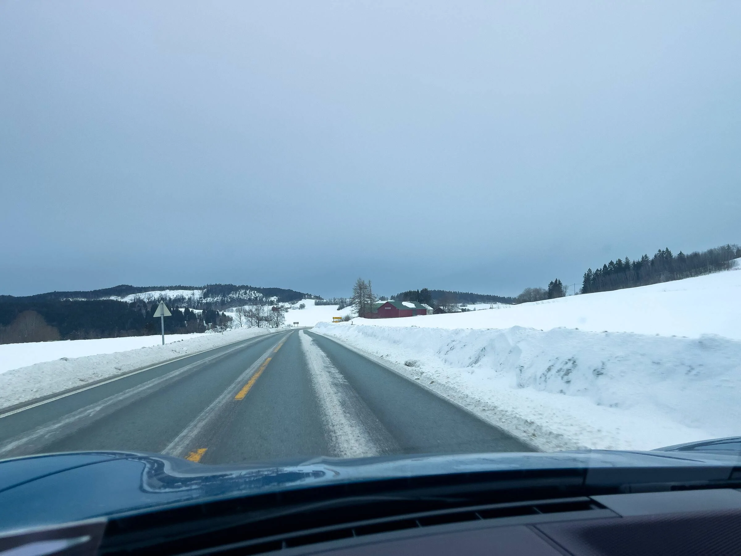 Porsche Taycan Taycan To The Arctic Circle Road Trip 2022 51885738933_65a5fb3beb_4k