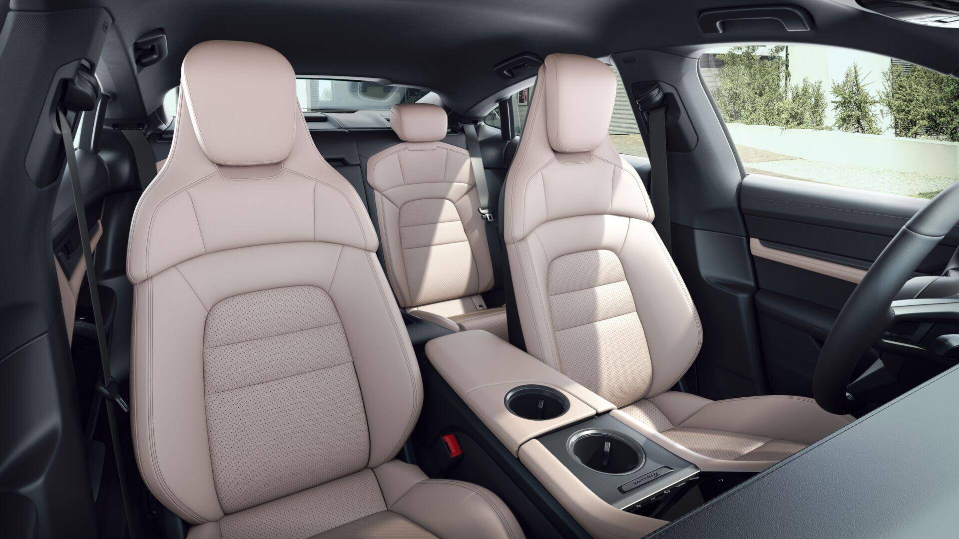 Porsche Taycan Carmine red GTS - with what interior colour? 1645101424185