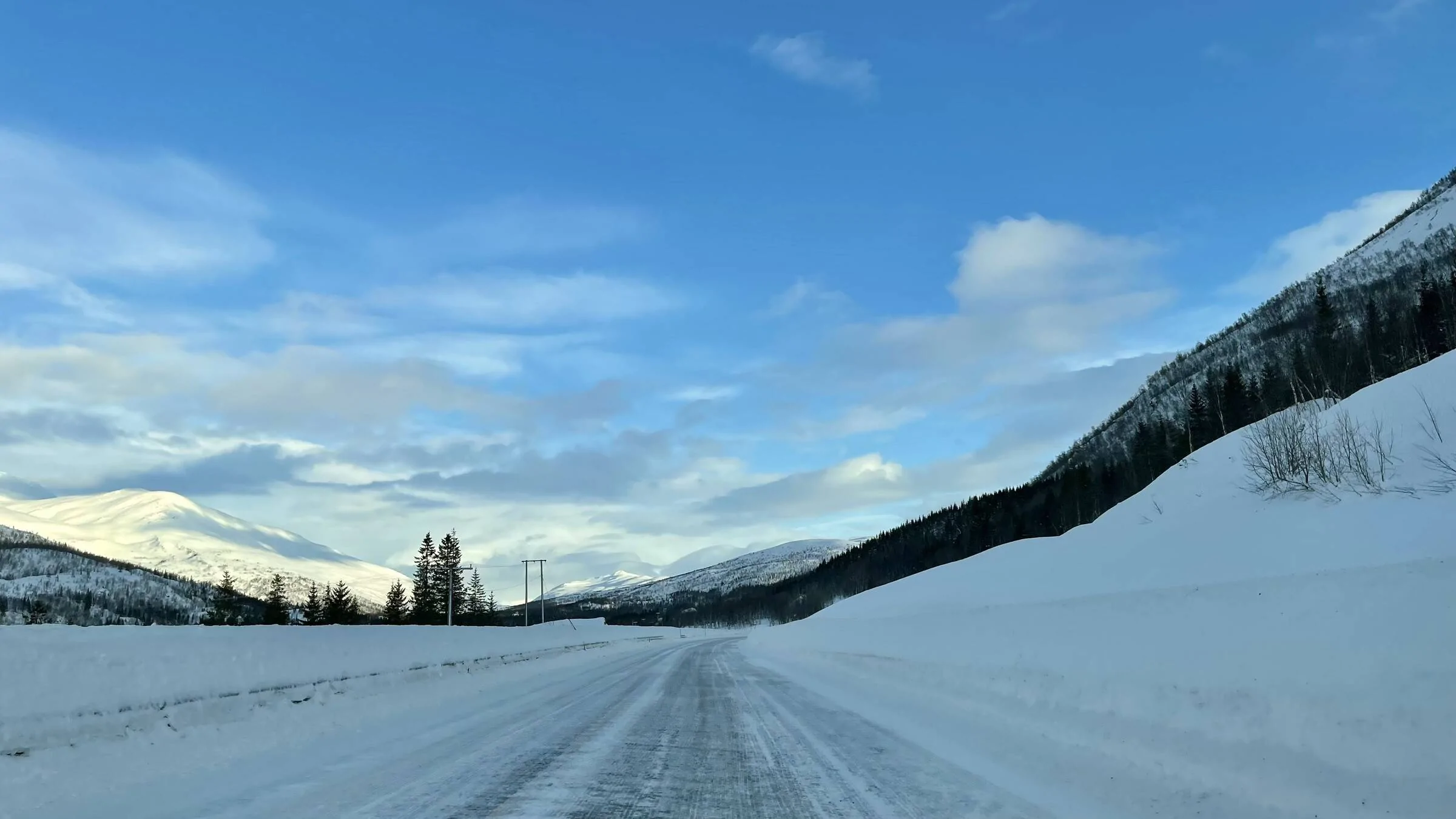 Porsche Taycan Taycan To The Arctic Circle Road Trip 2022 51888027840_d1346d19c9_4k
