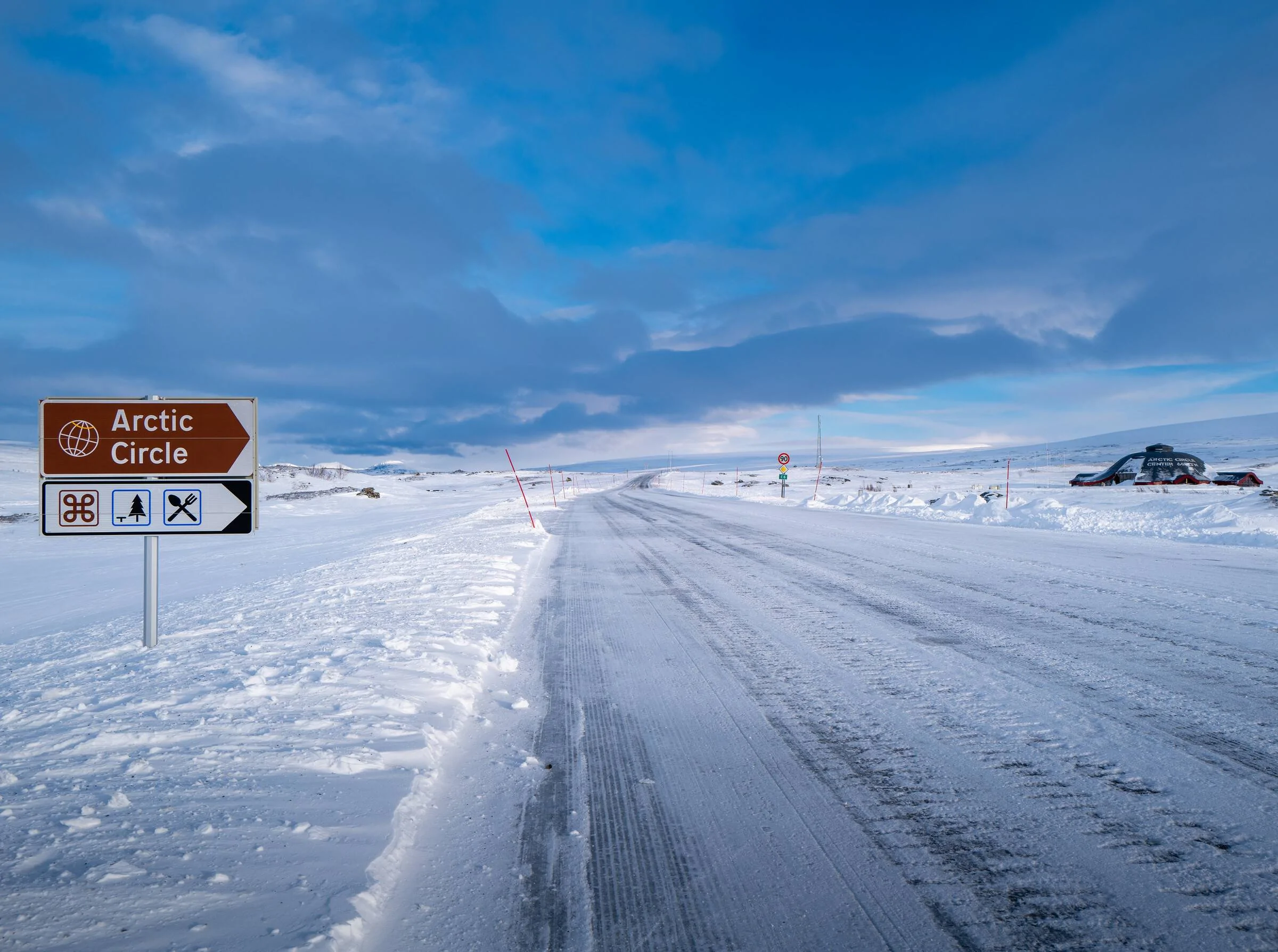 Porsche Taycan Taycan To The Arctic Circle Road Trip 2022 51887485108_6c42497581_4k