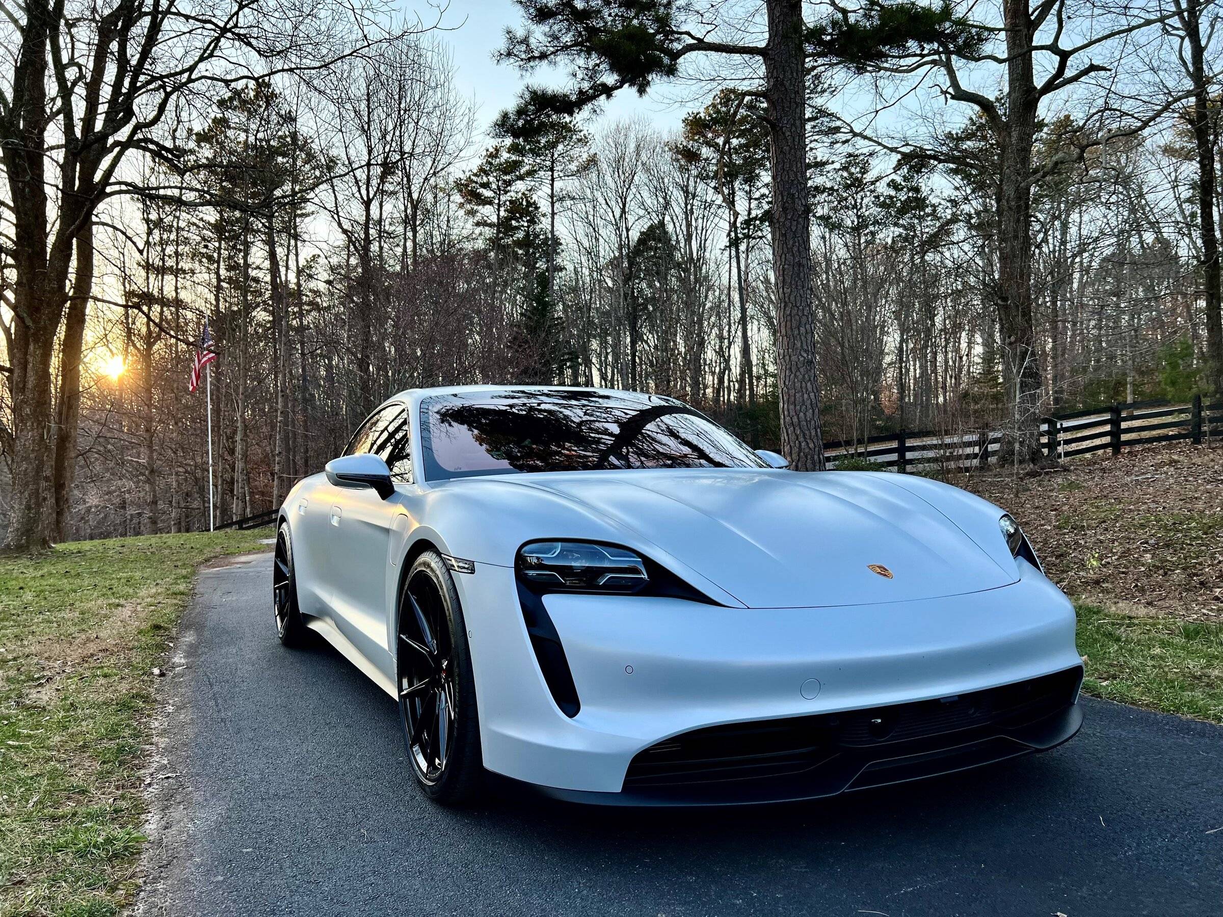 Porsche Taycan ICE GREY Taycan Club taytay7